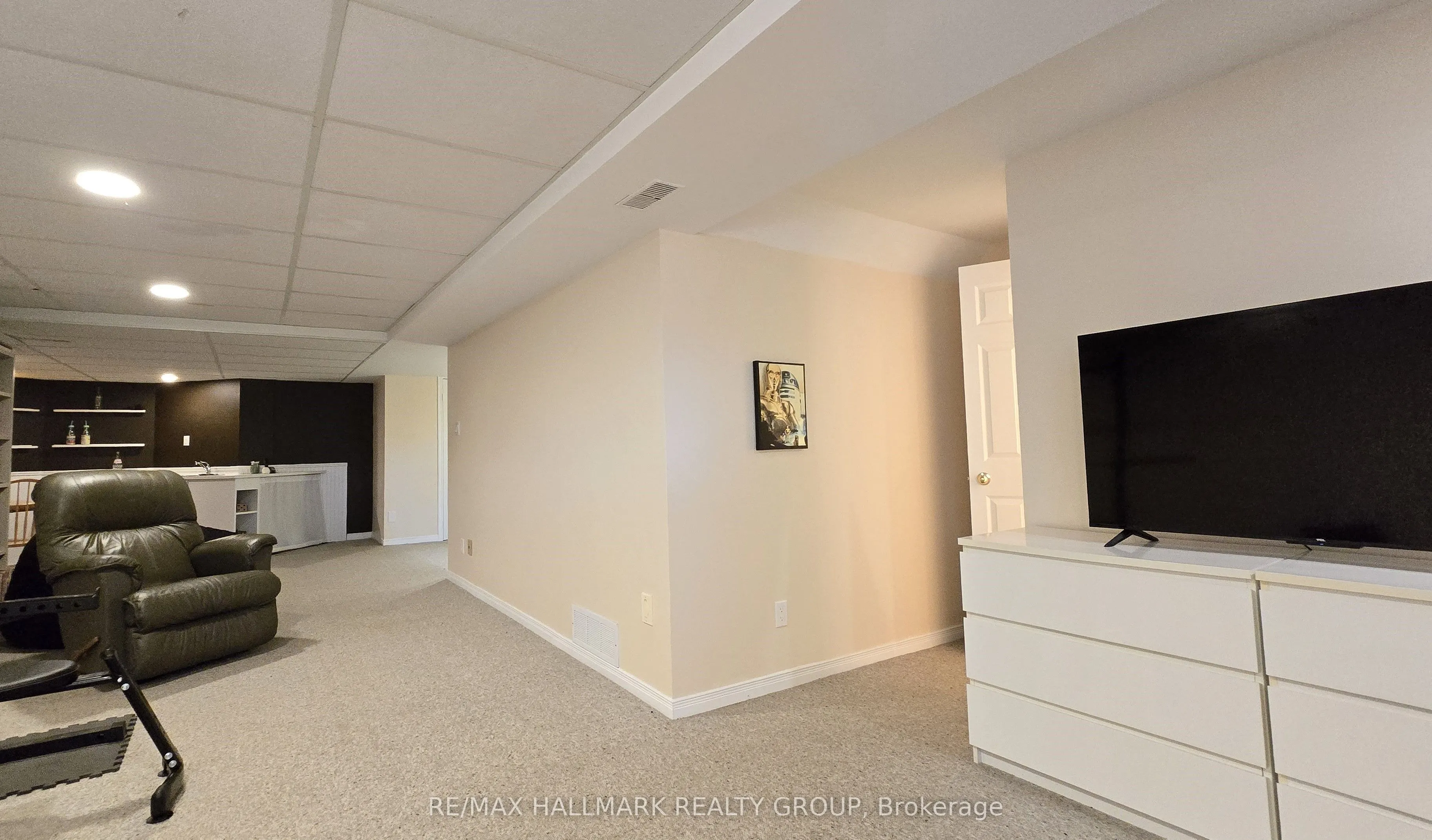 40 Huntsman Crescent