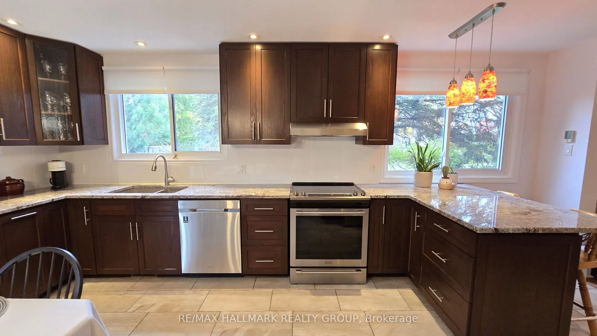 40 Huntsman Crescent