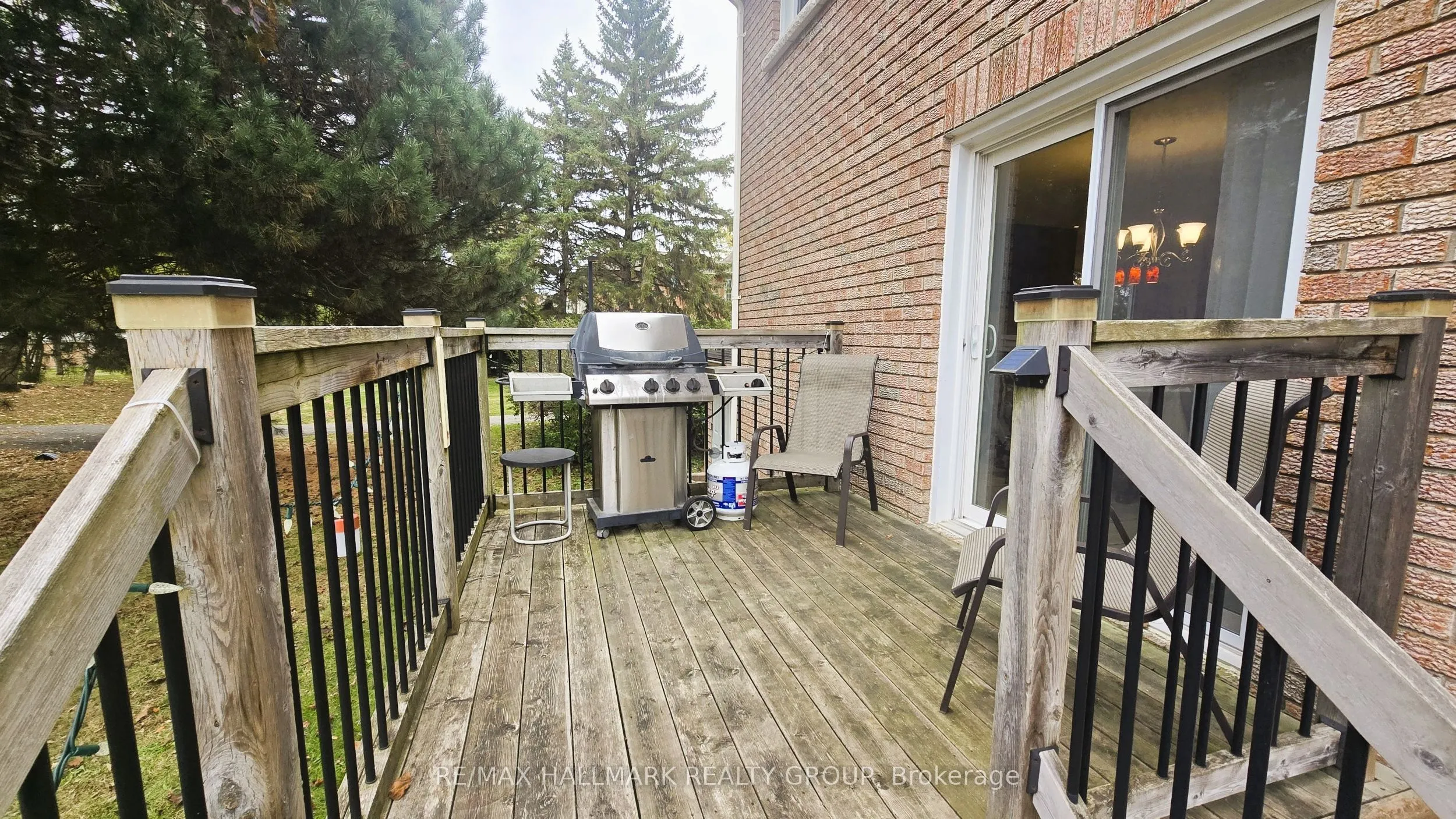 40 Huntsman Crescent