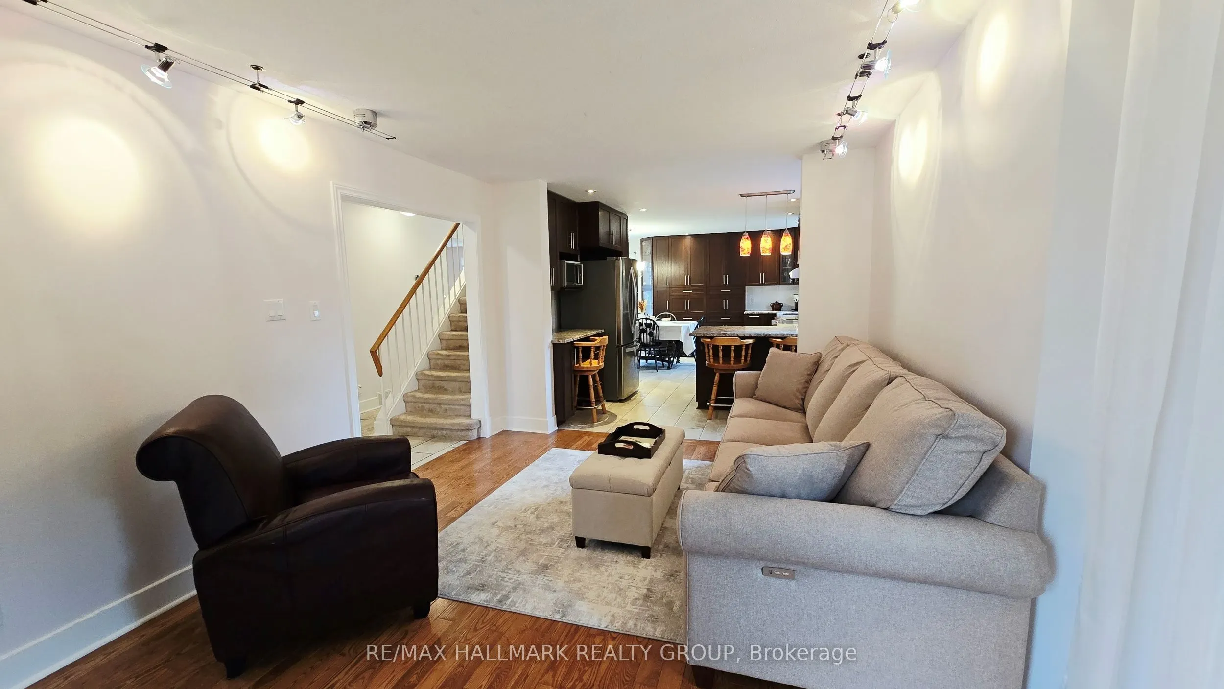 40 Huntsman Crescent