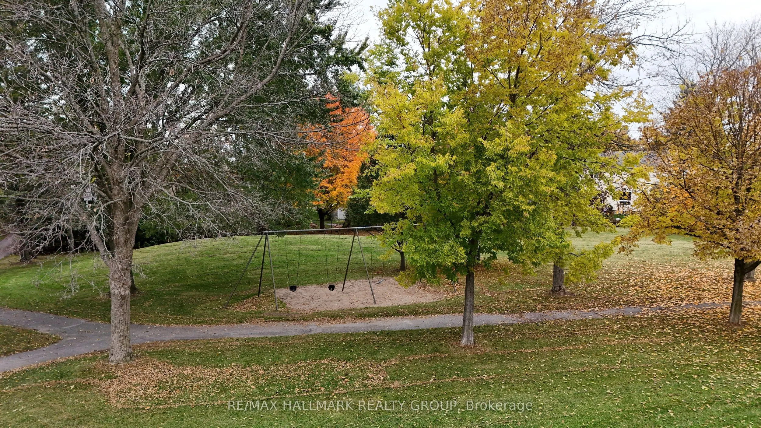 40 Huntsman Crescent