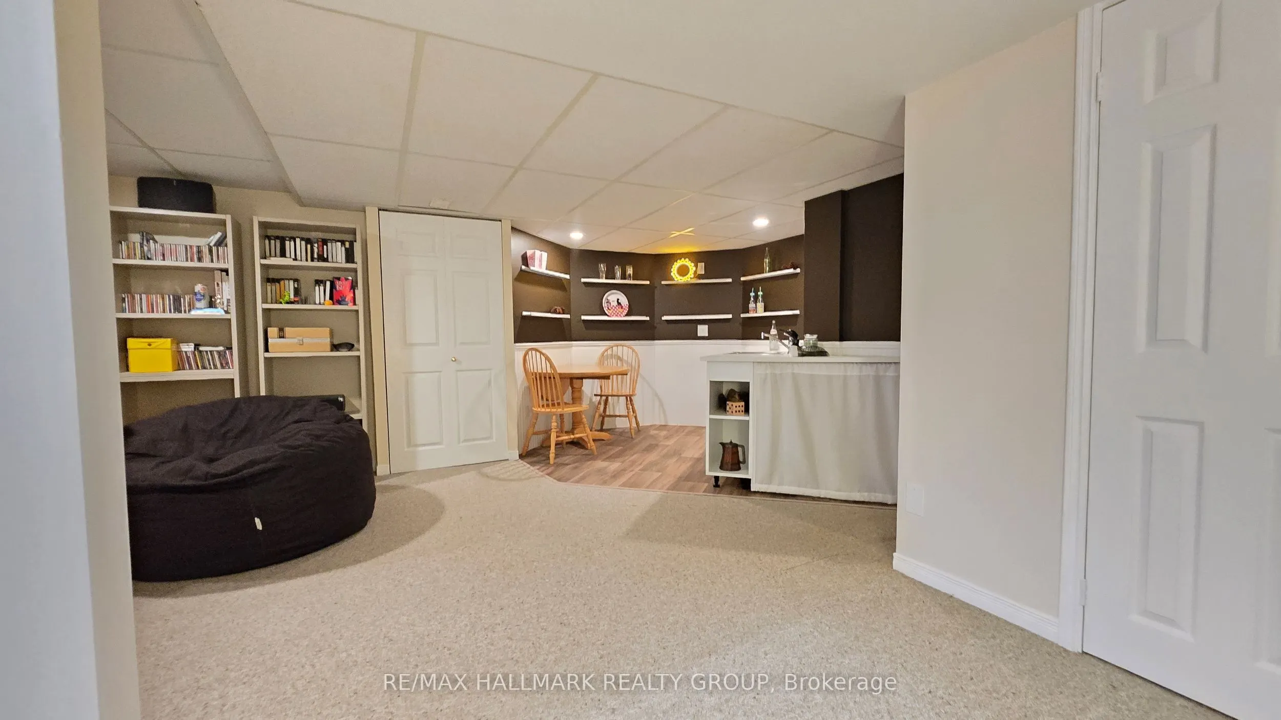 40 Huntsman Crescent