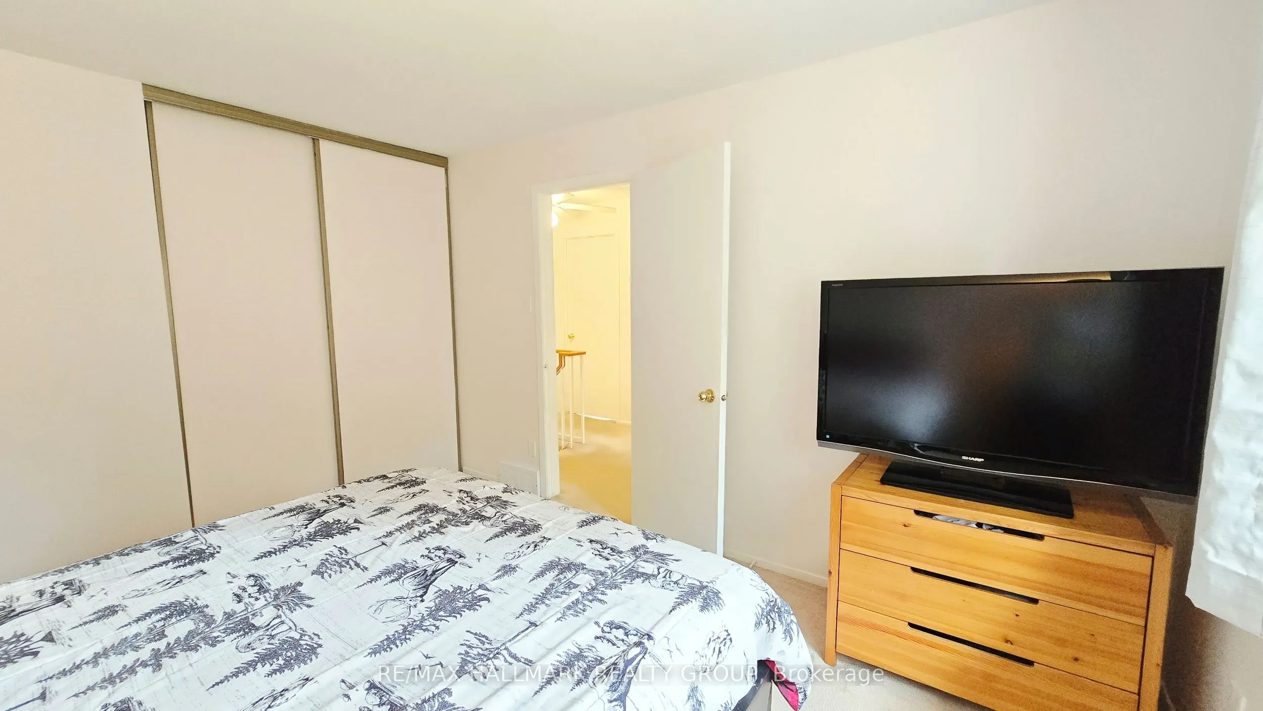 40 Huntsman Crescent