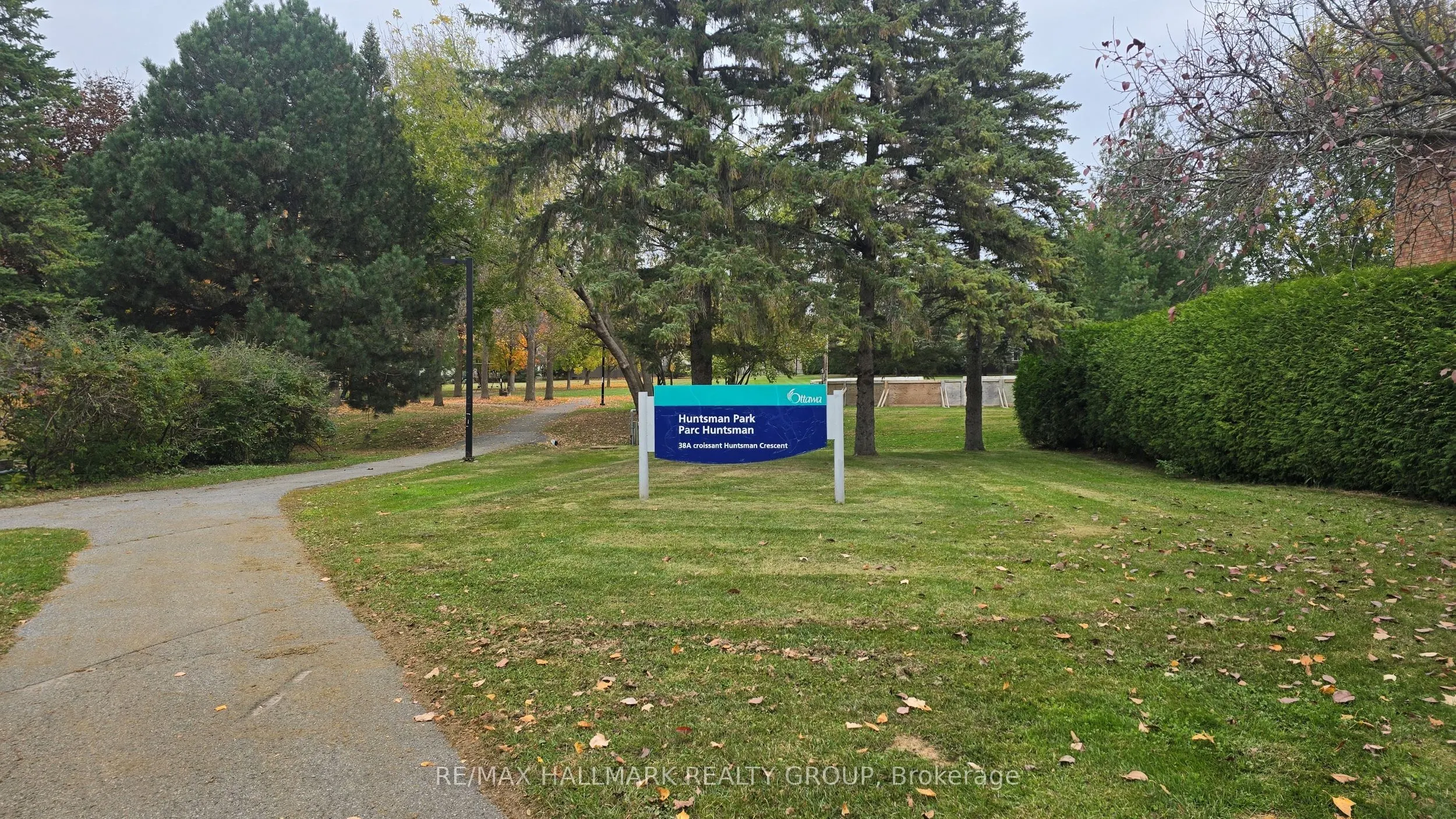 40 Huntsman Crescent