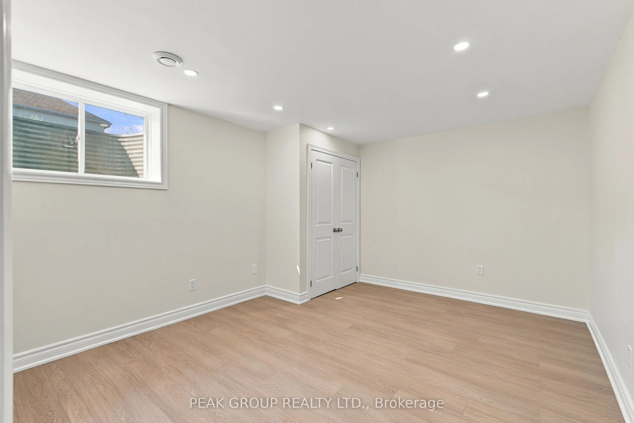21 Barker Parkway #2