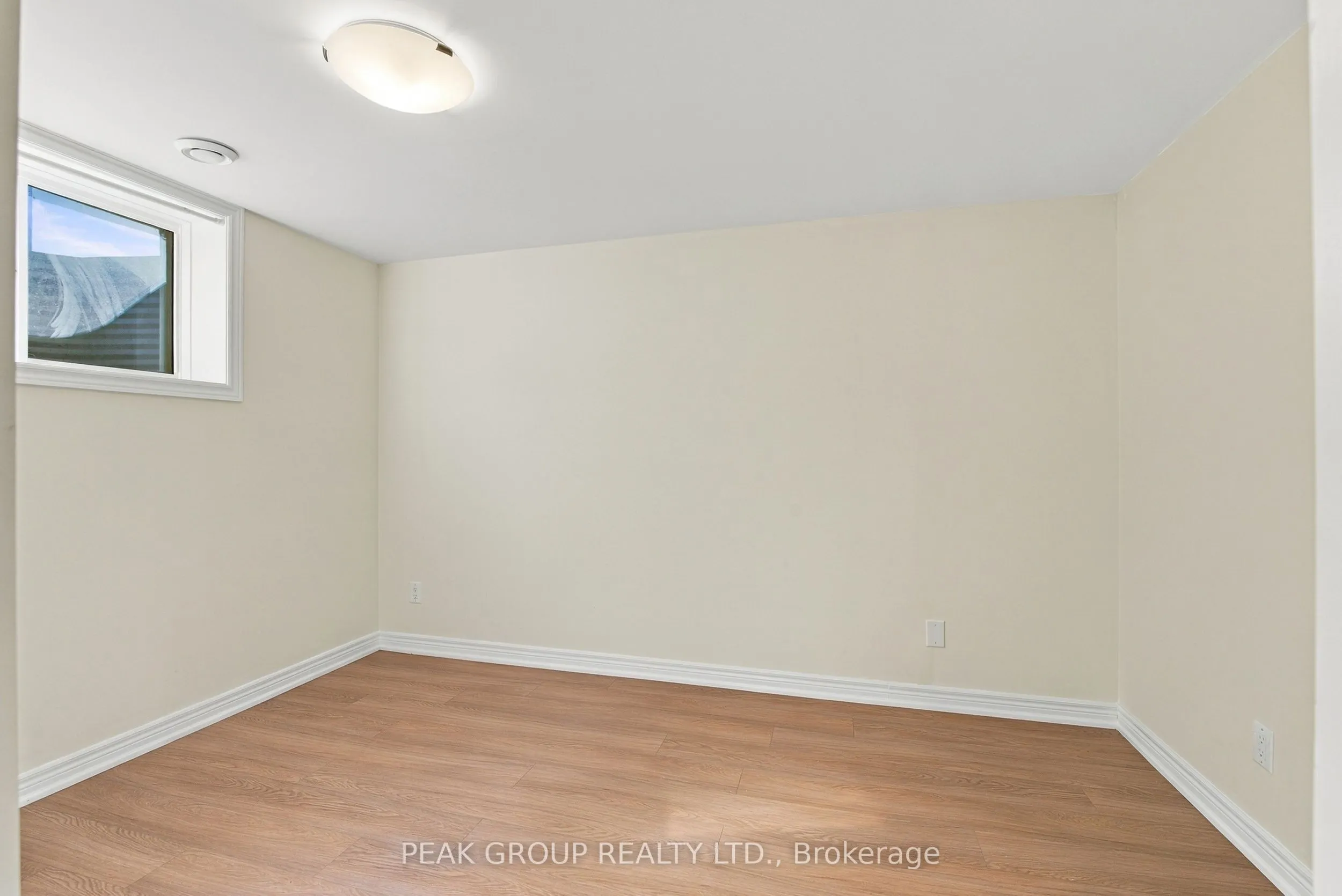 21 Barker Parkway #2