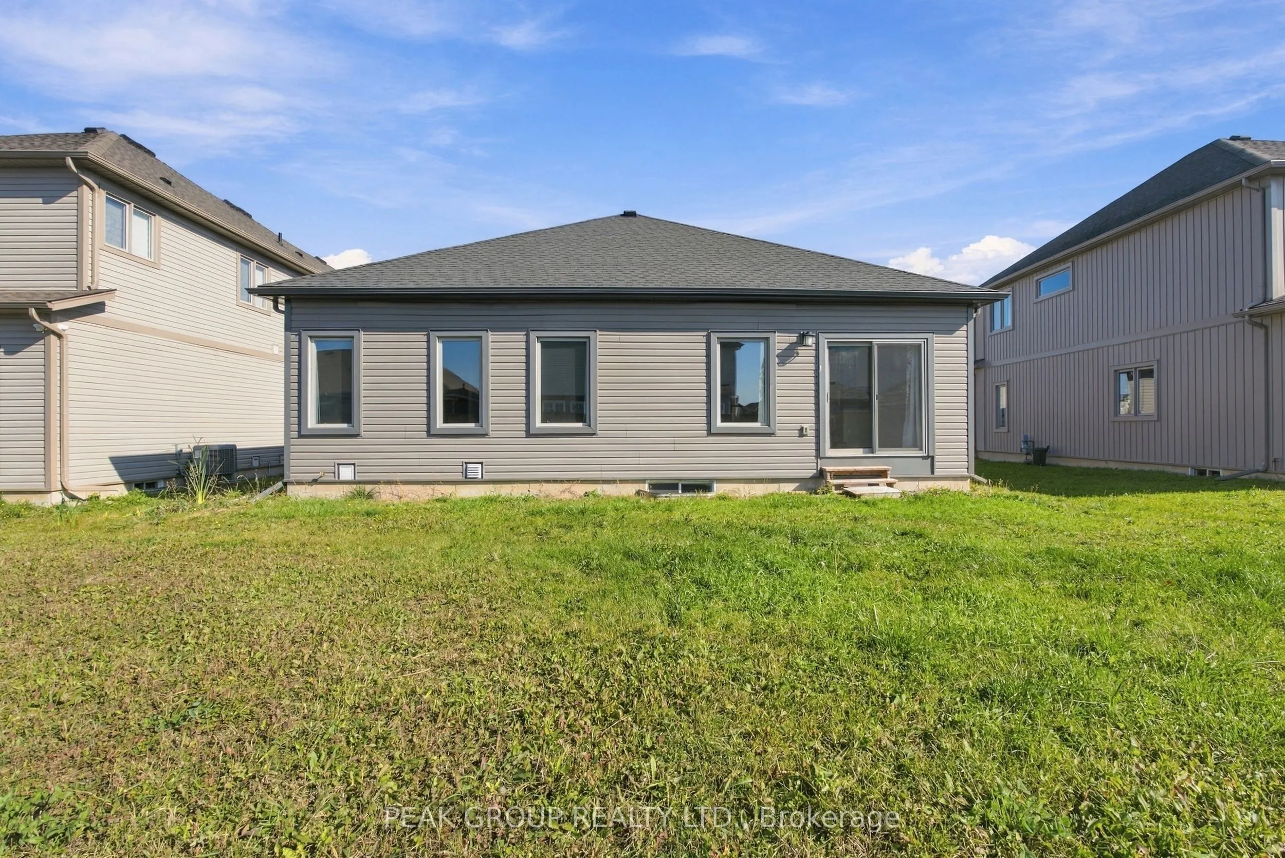 21 Barker Parkway #2