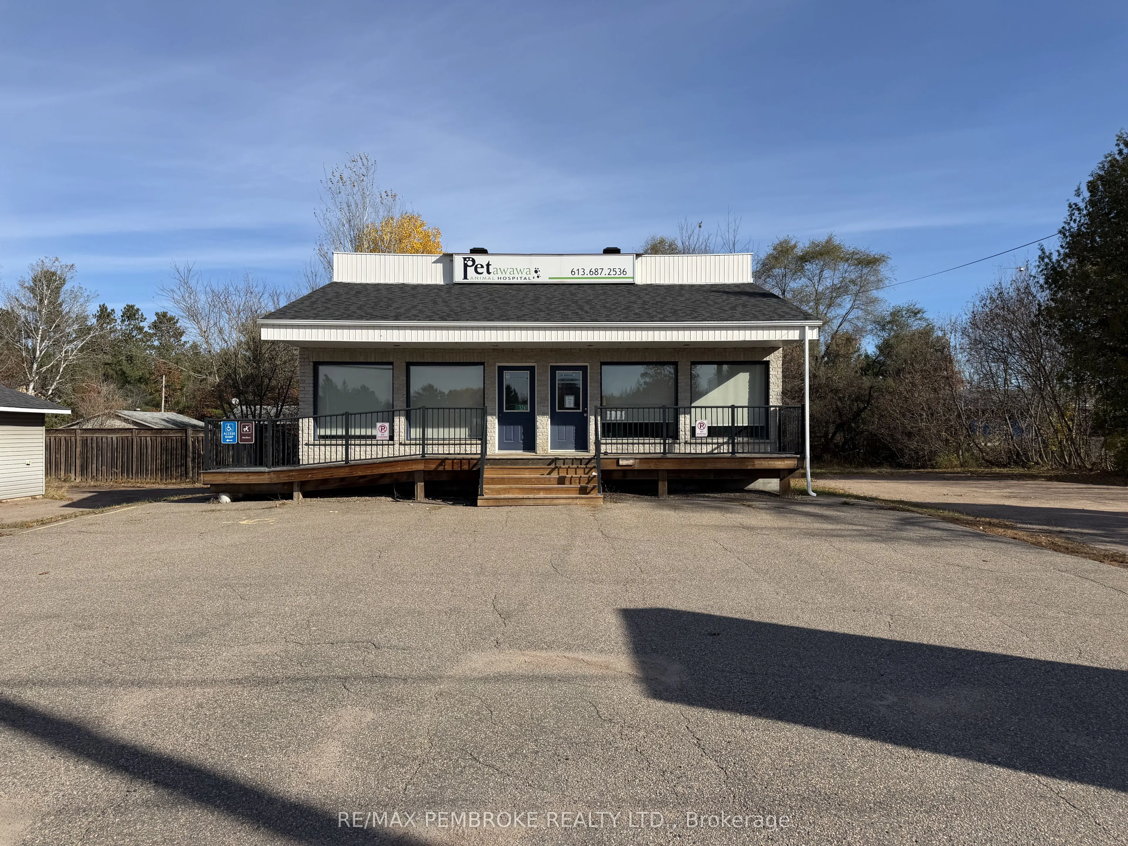 3261 Petawawa Boulevard
