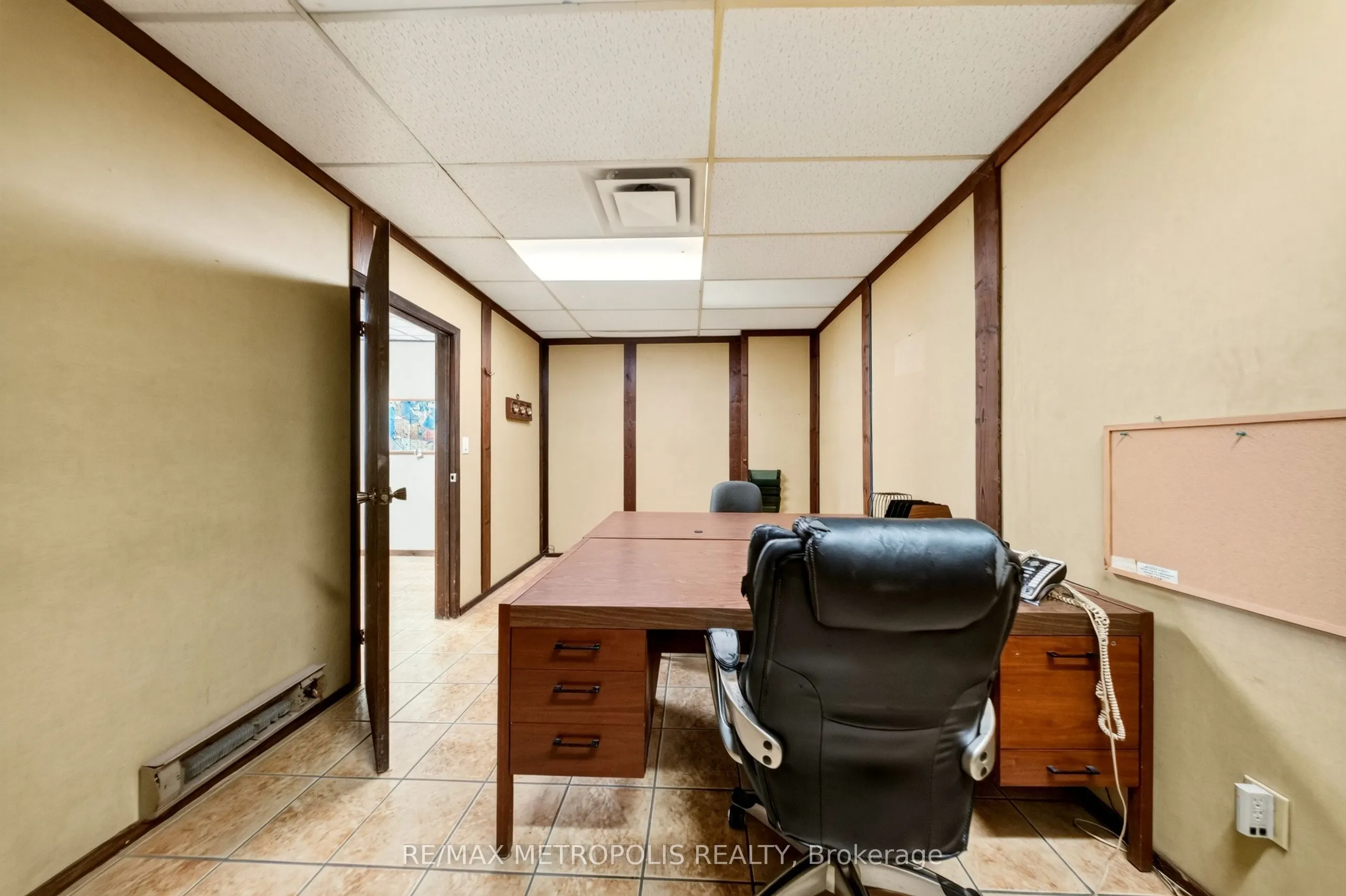 358-374 Shepherd Street W