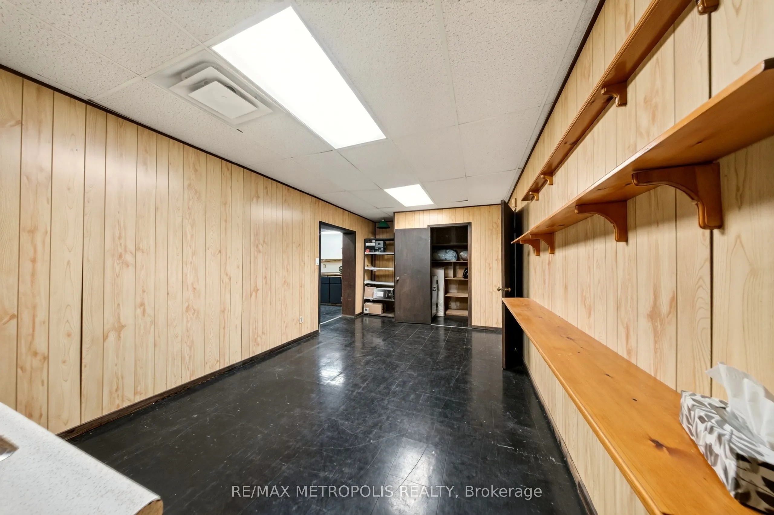 358-374 Shepherd Street W