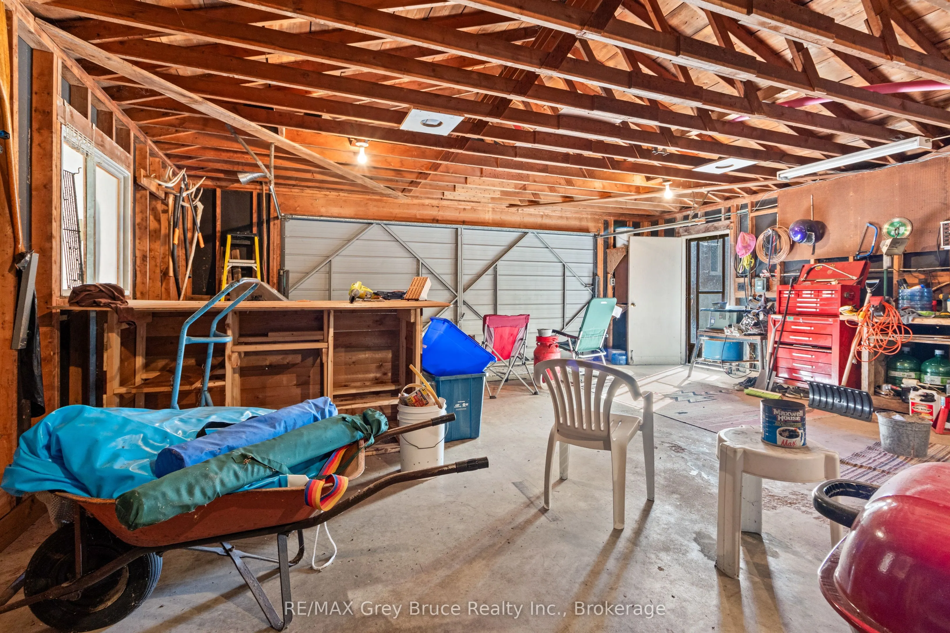 948 Dorcas Bay Road