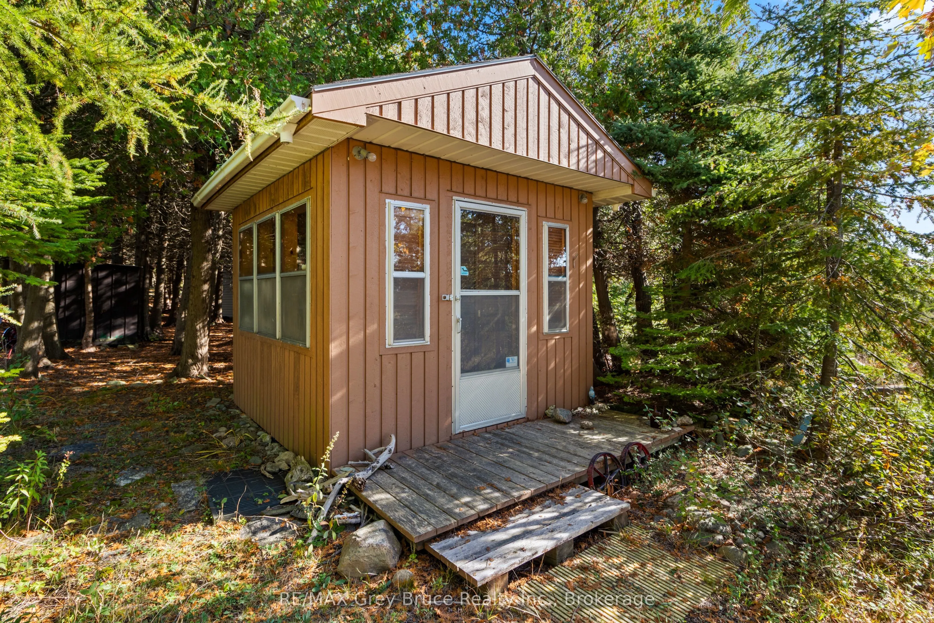 948 Dorcas Bay Road