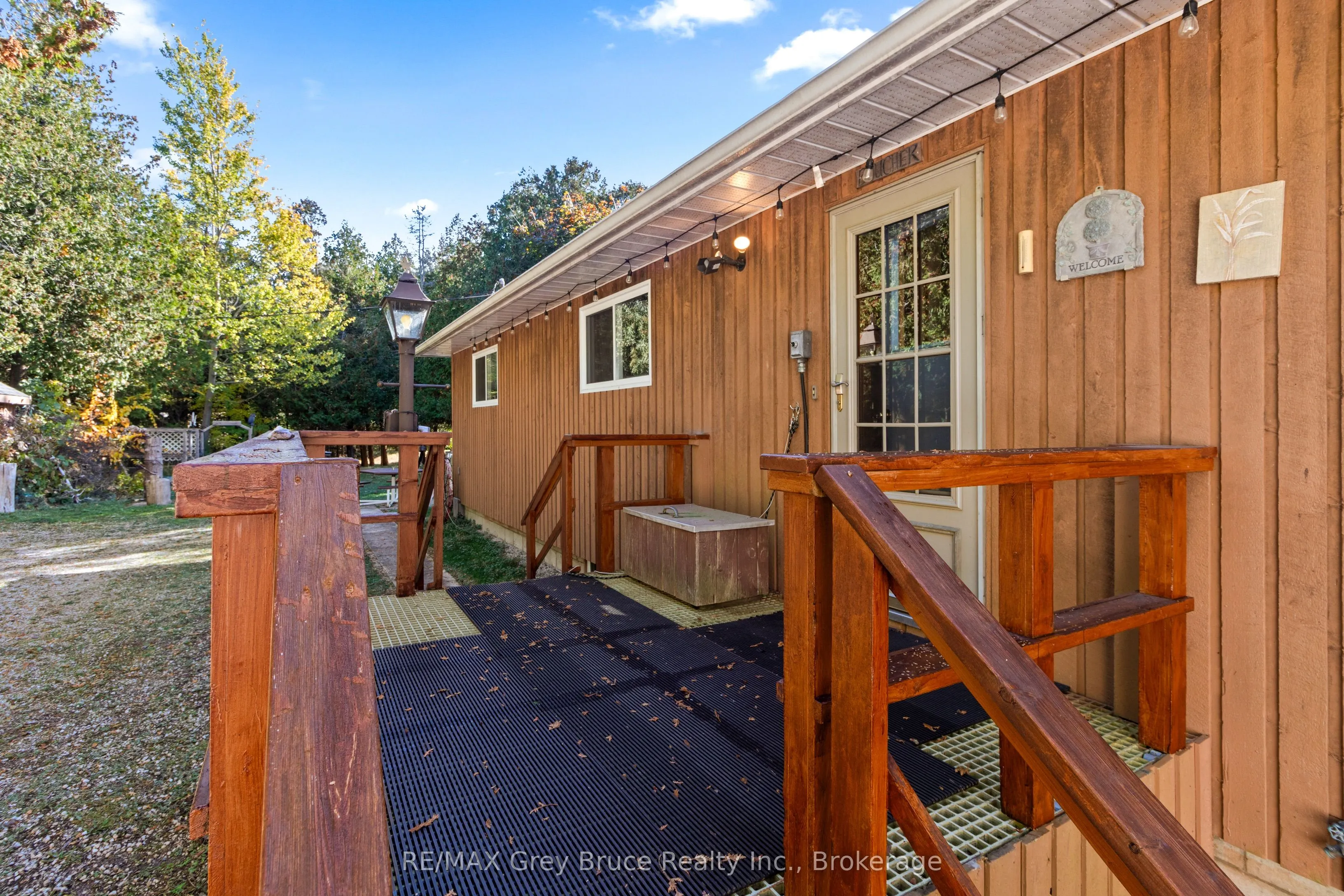 948 Dorcas Bay Road