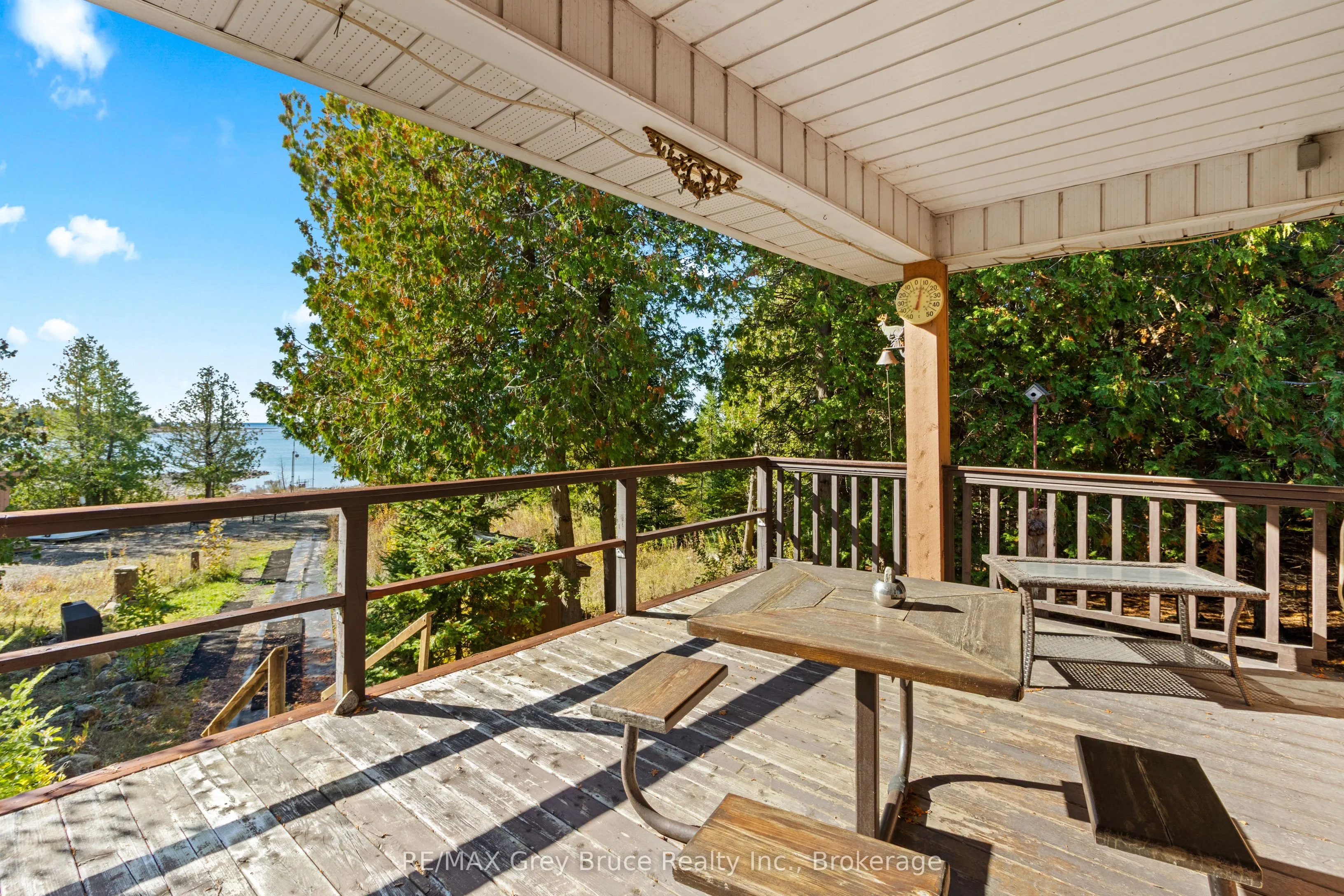 948 Dorcas Bay Road