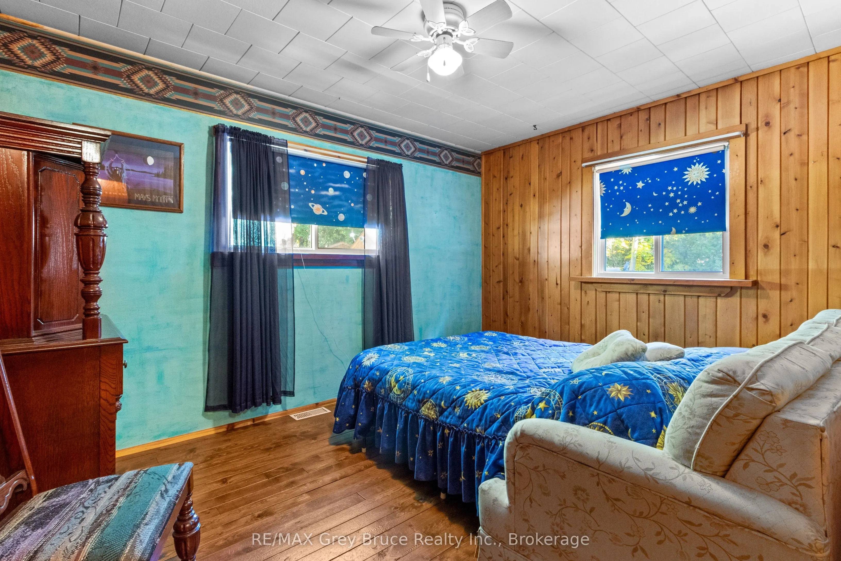 948 Dorcas Bay Road