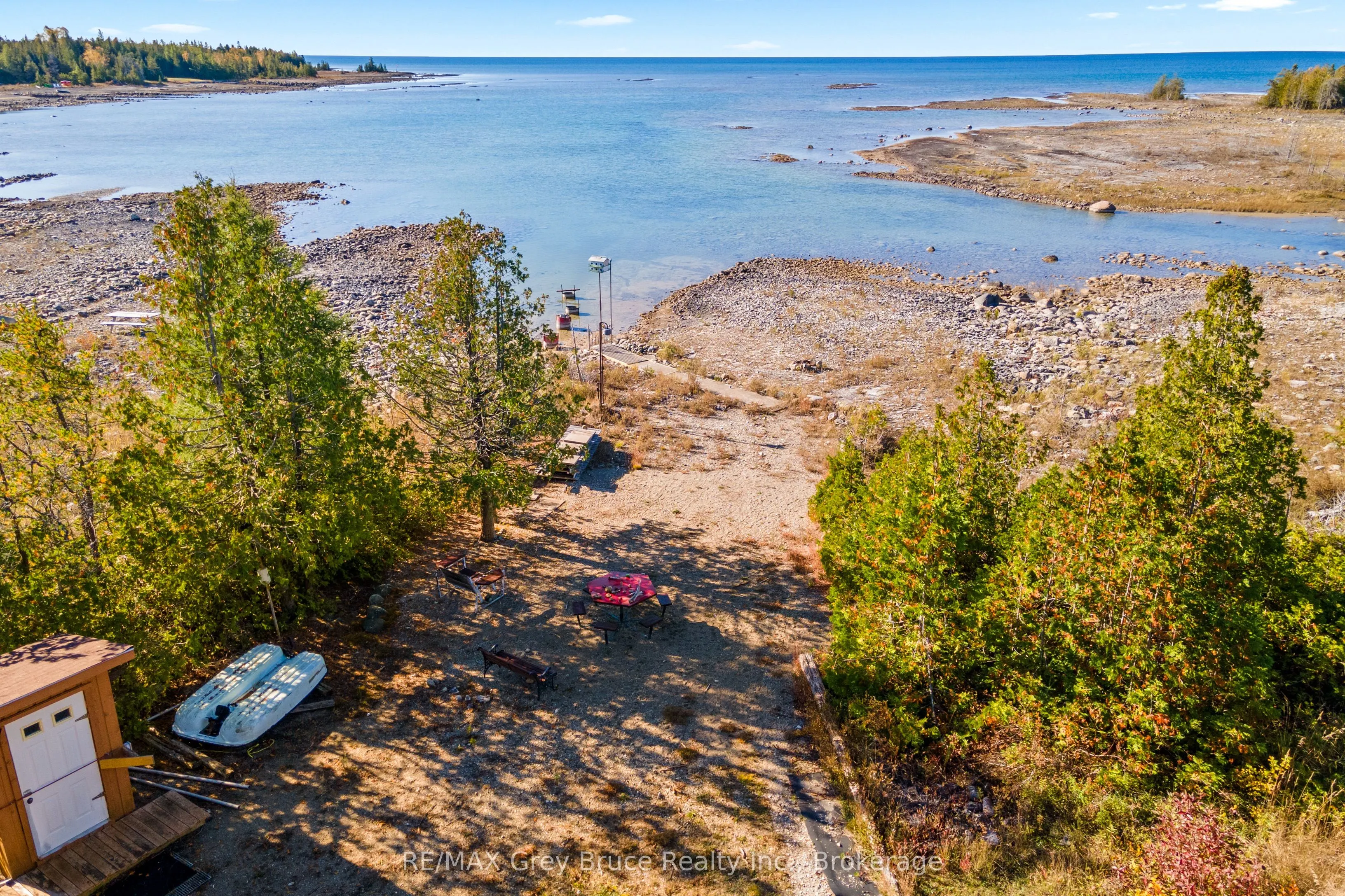 948 Dorcas Bay Road