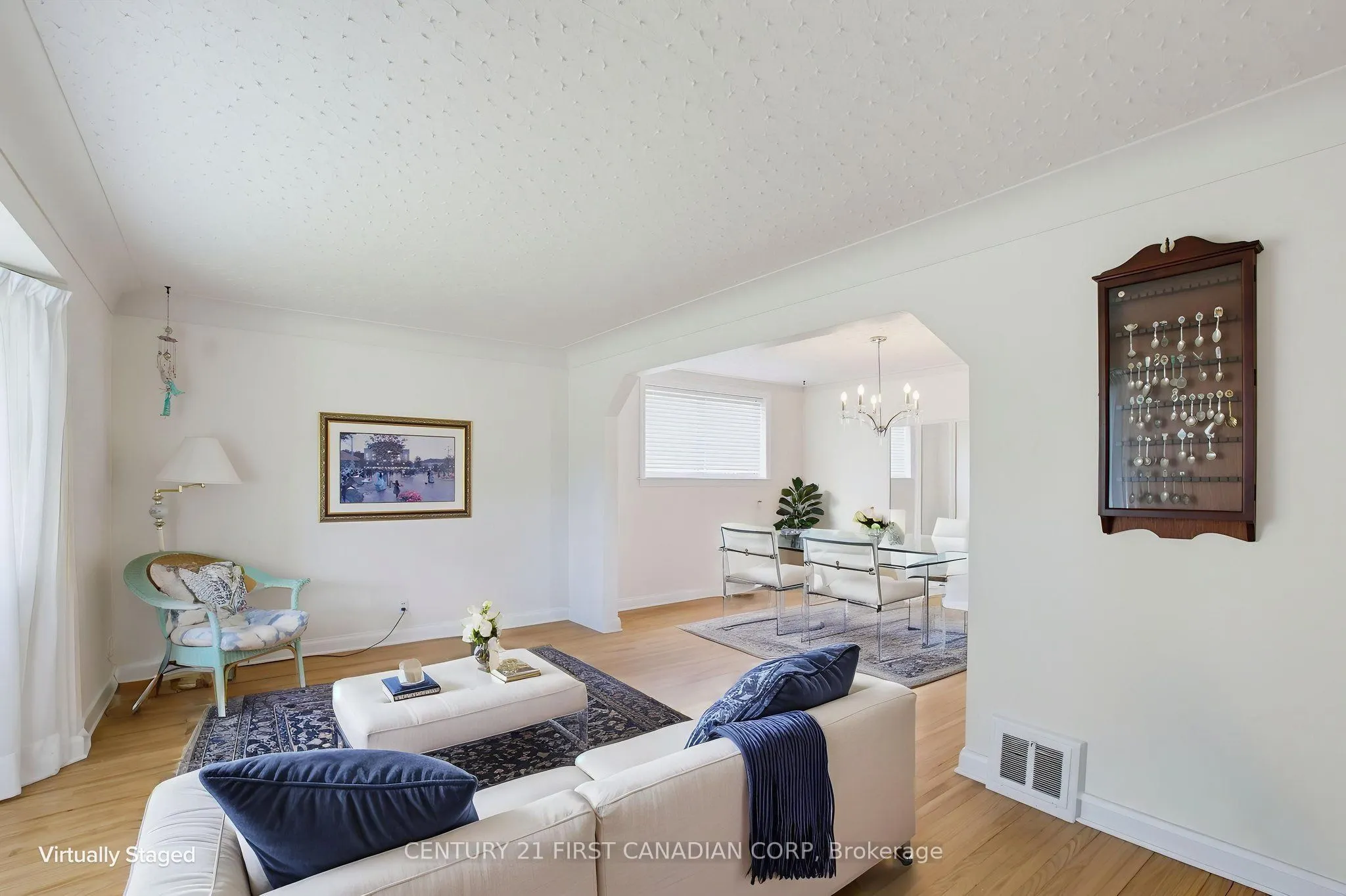 444 Forest Lawn Avenue