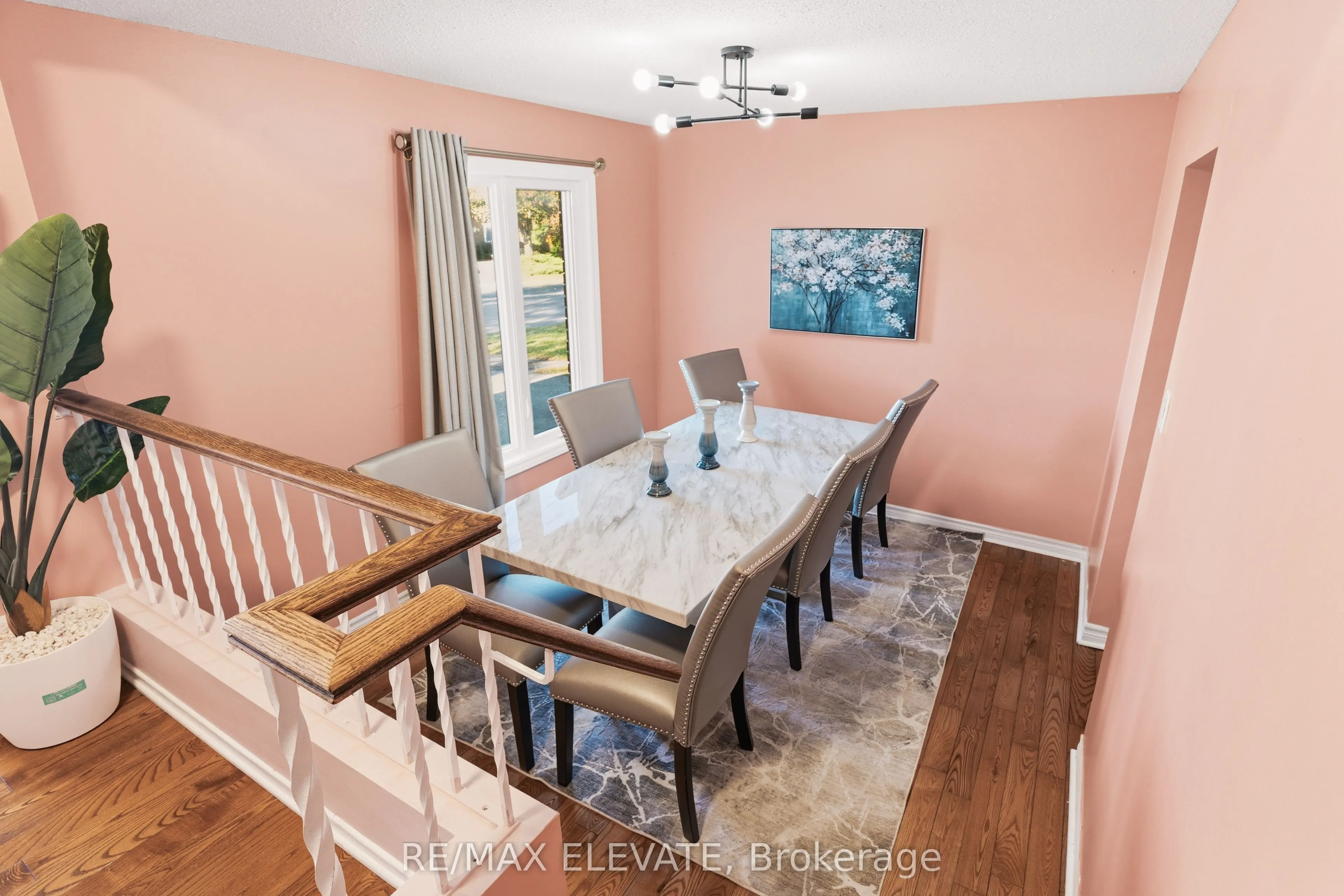 6104 Vineyard Drive