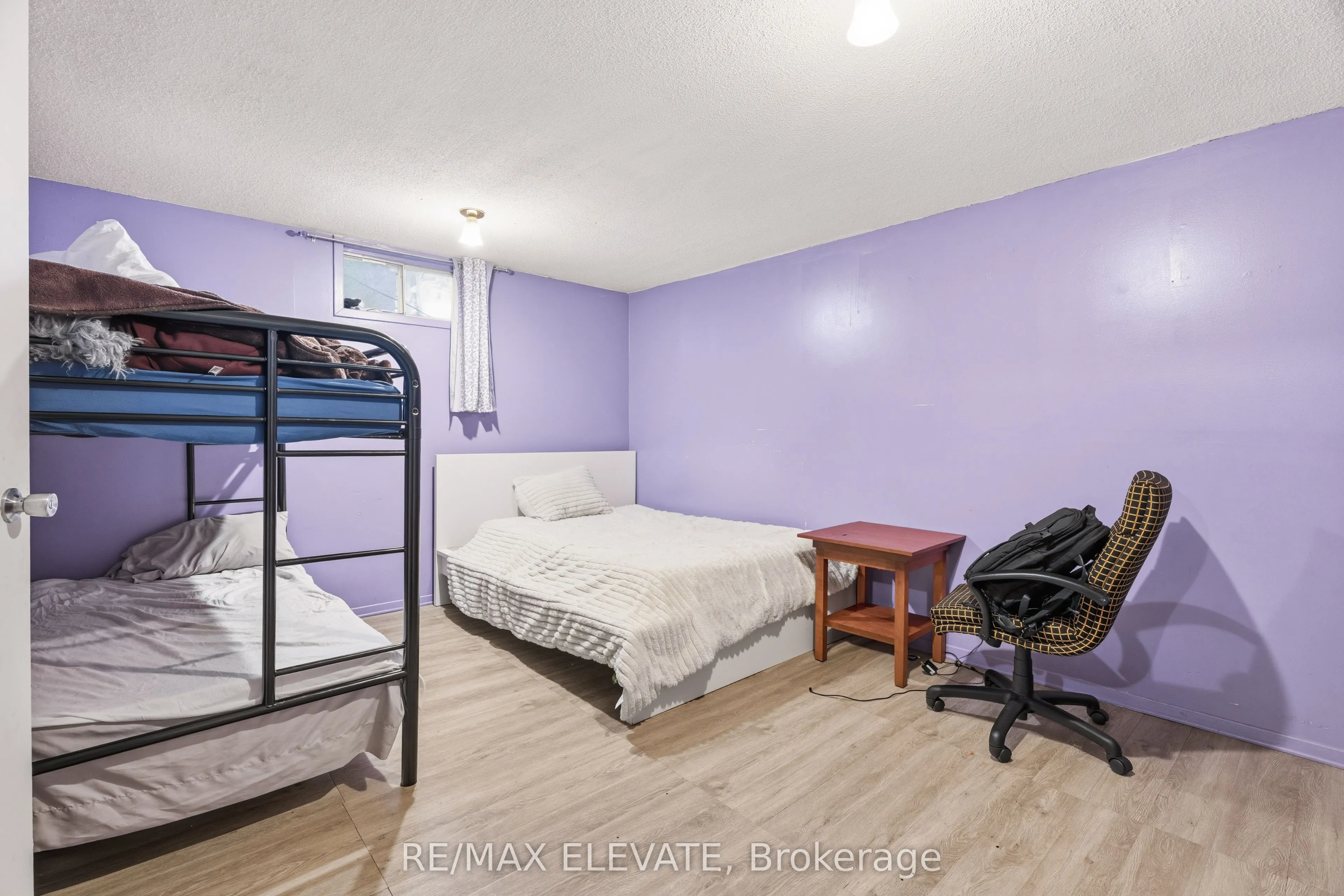 6104 Vineyard Drive
