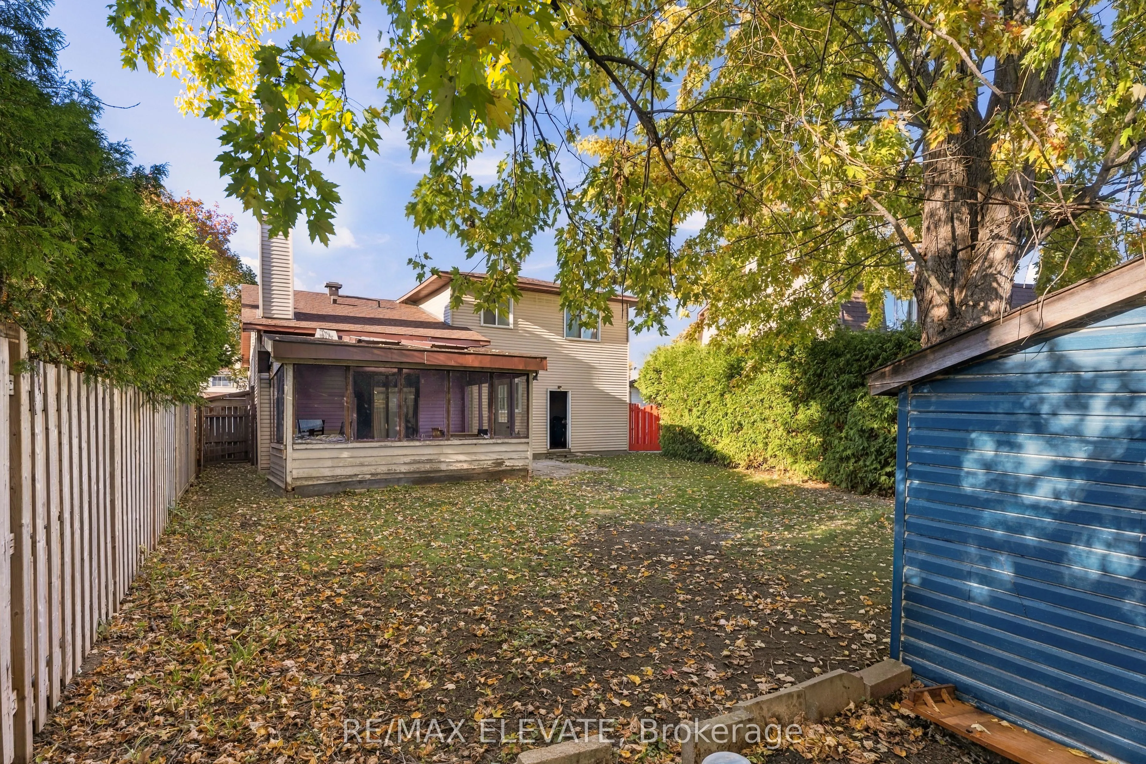 6104 Vineyard Drive