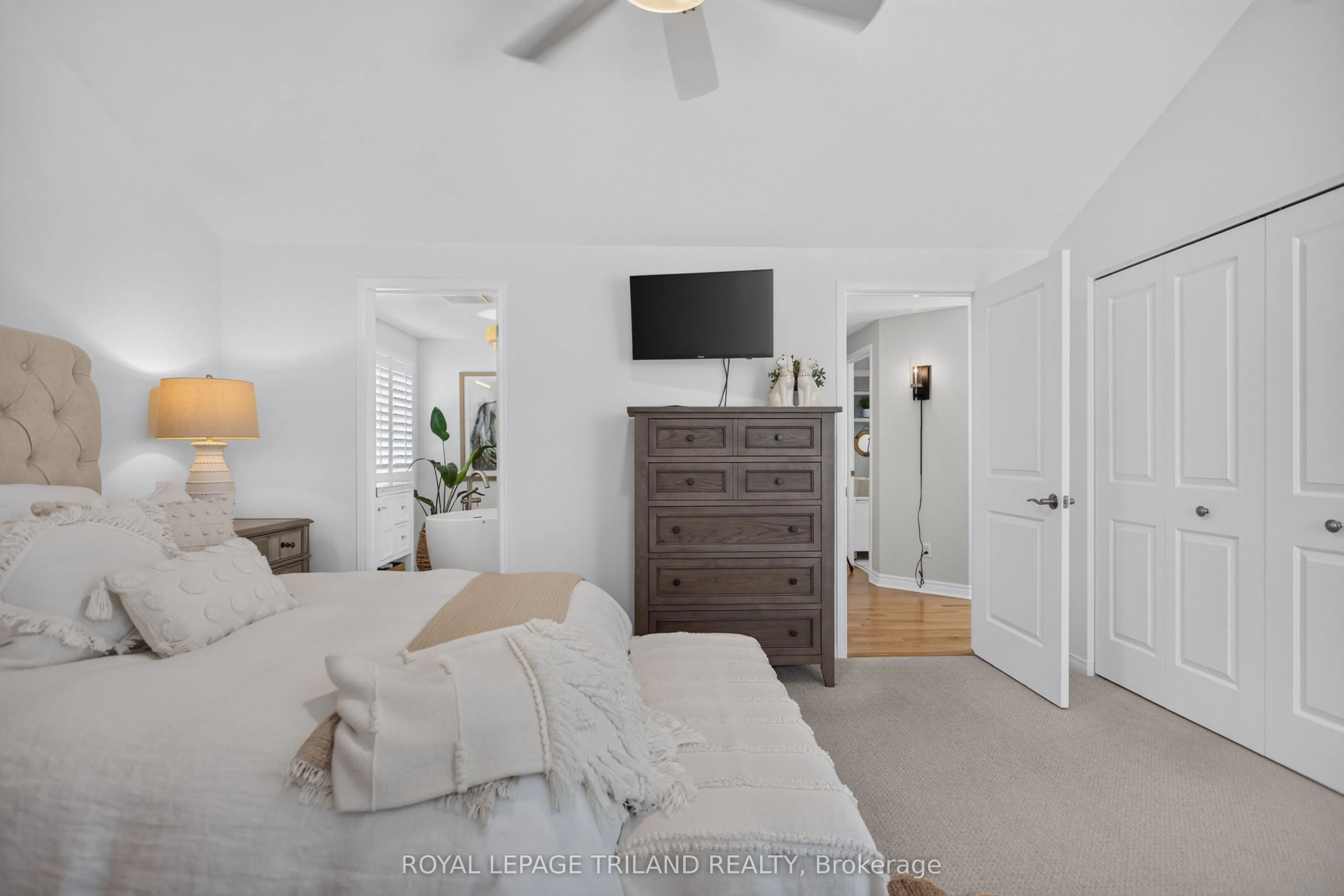 98 Rossmore Court