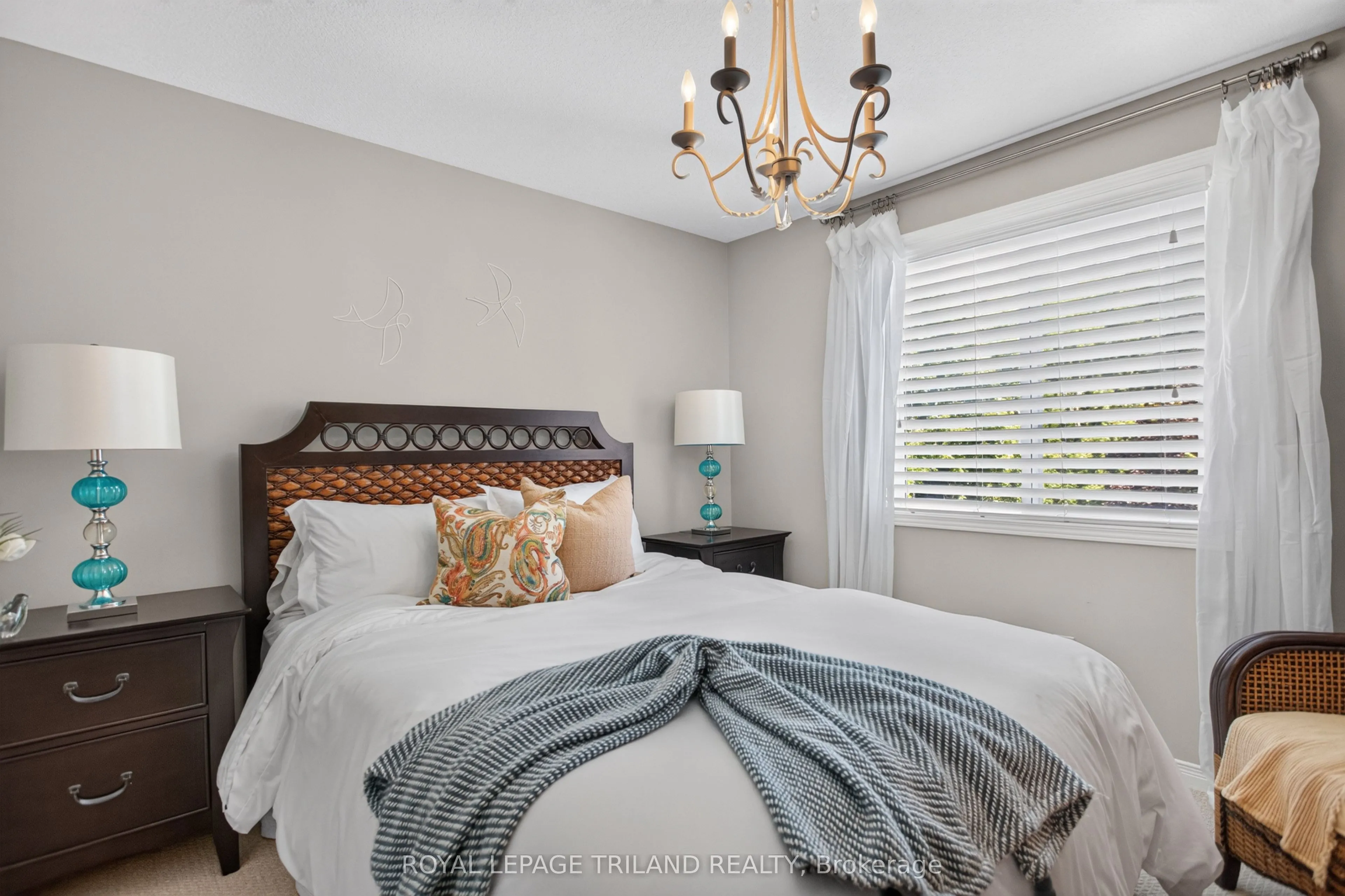98 Rossmore Court