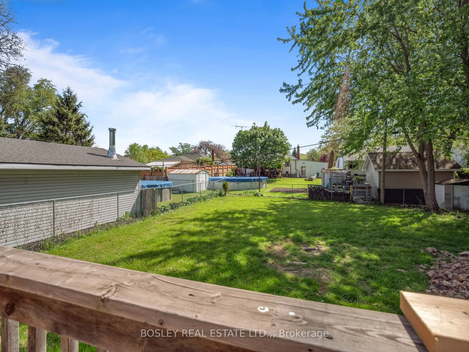 8 PEARCE Avenue