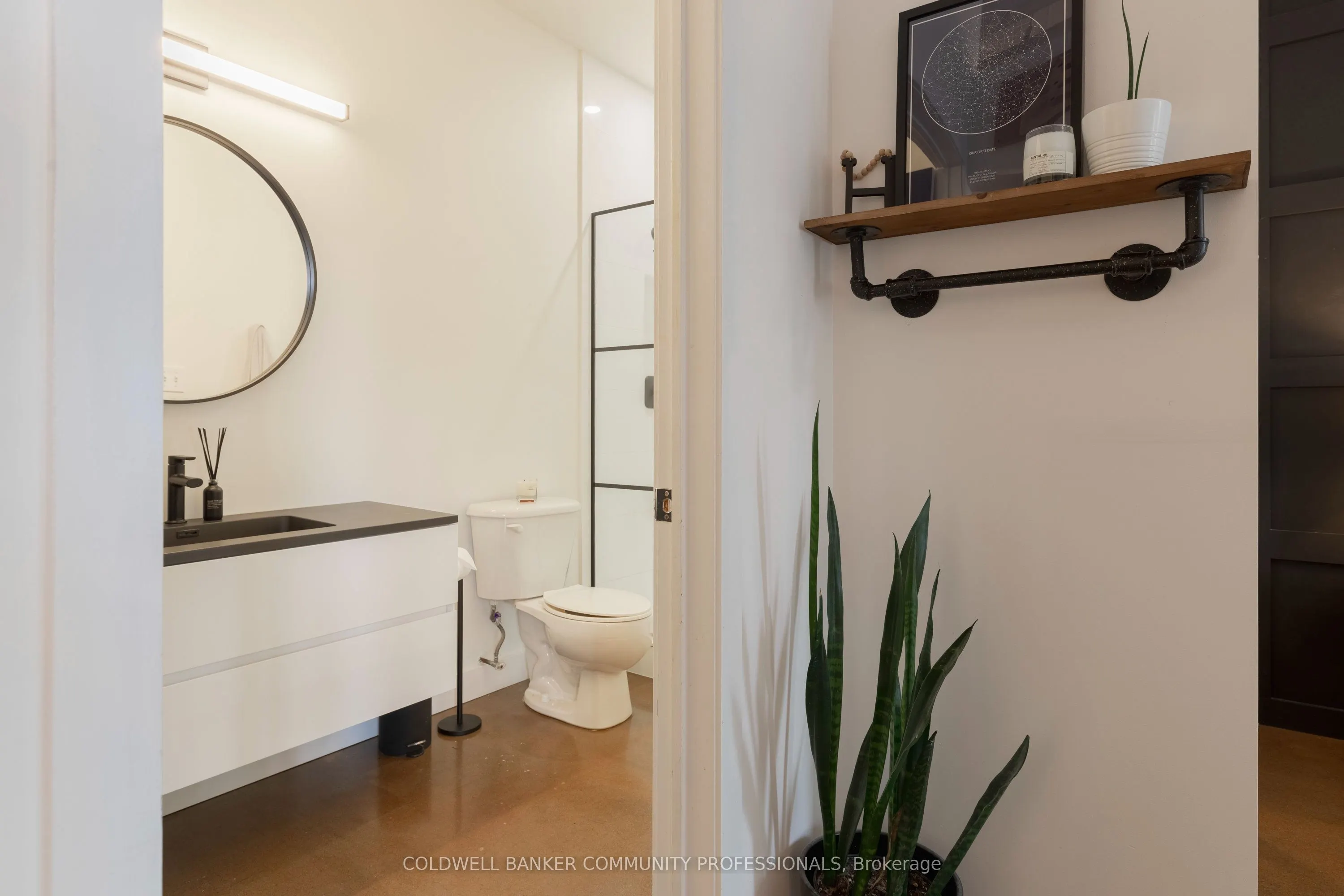 66 Bay Street S #410