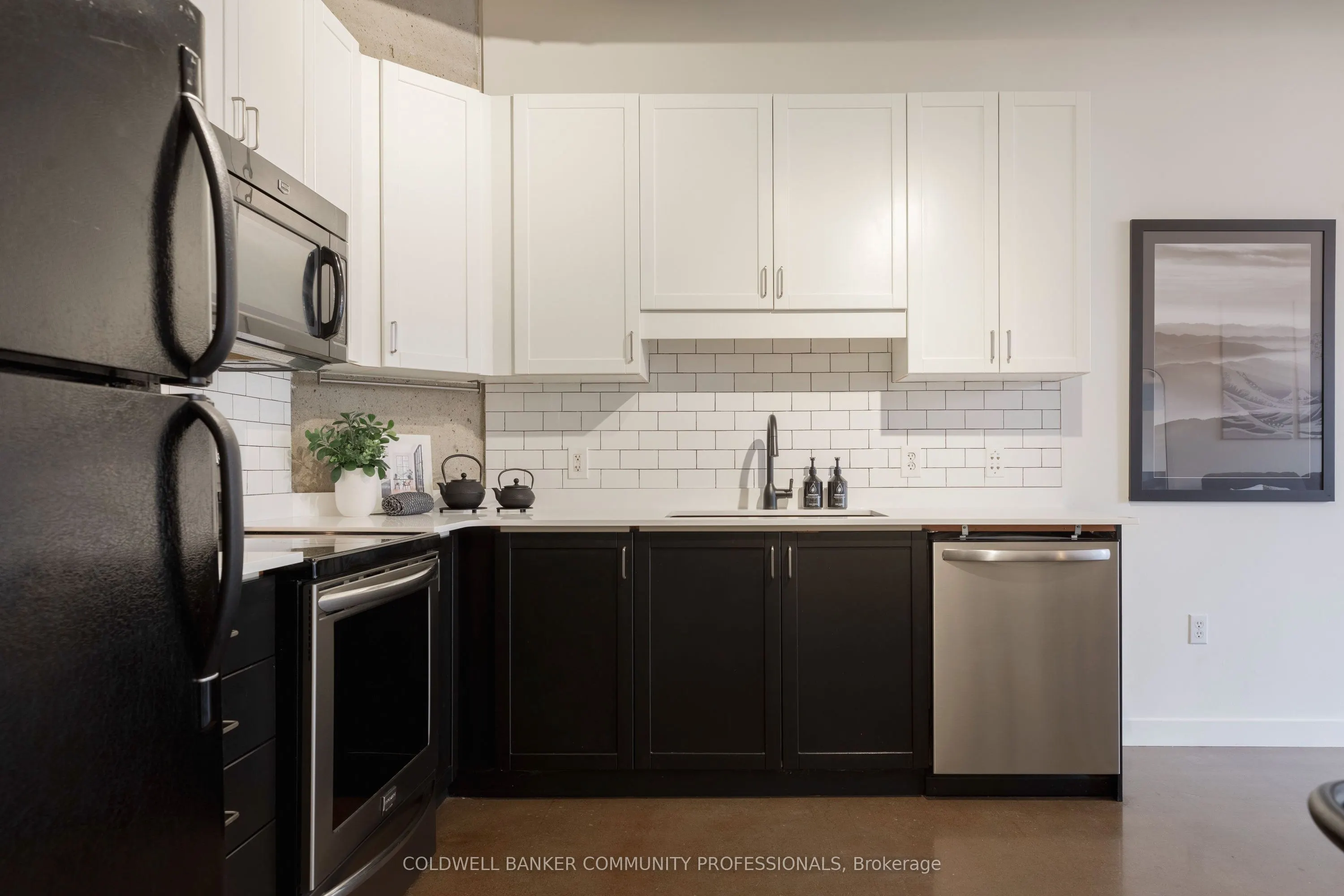 66 Bay Street S #410