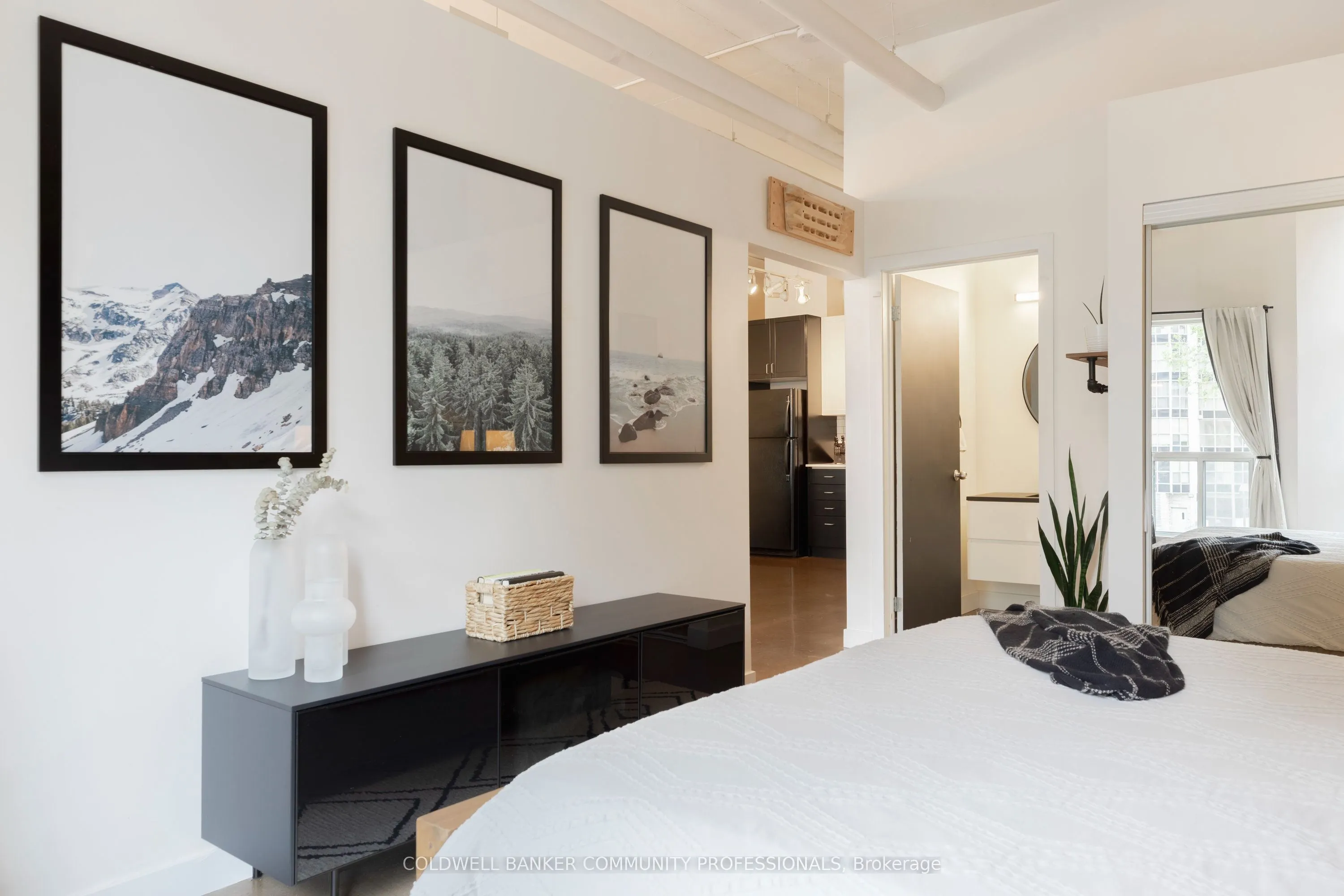 66 Bay Street S #410