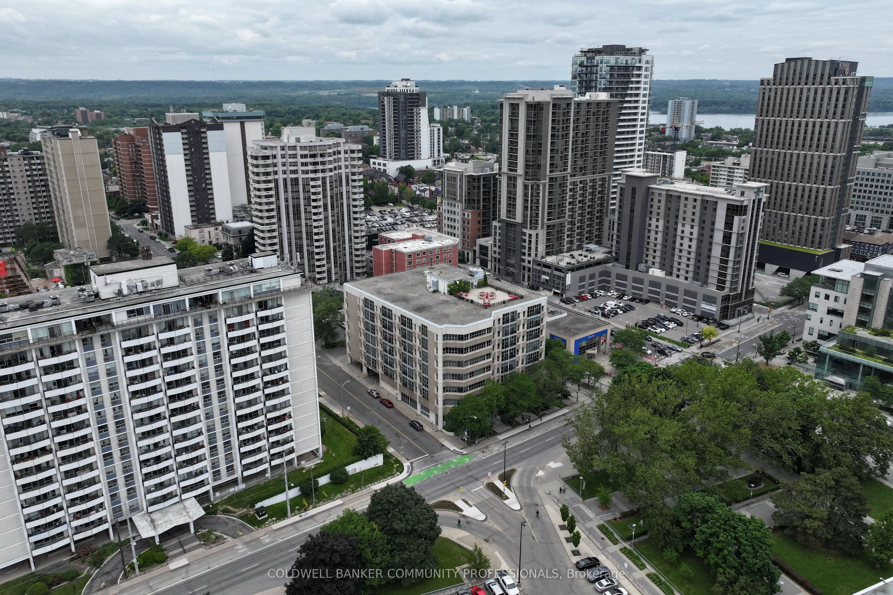 66 Bay Street S #410