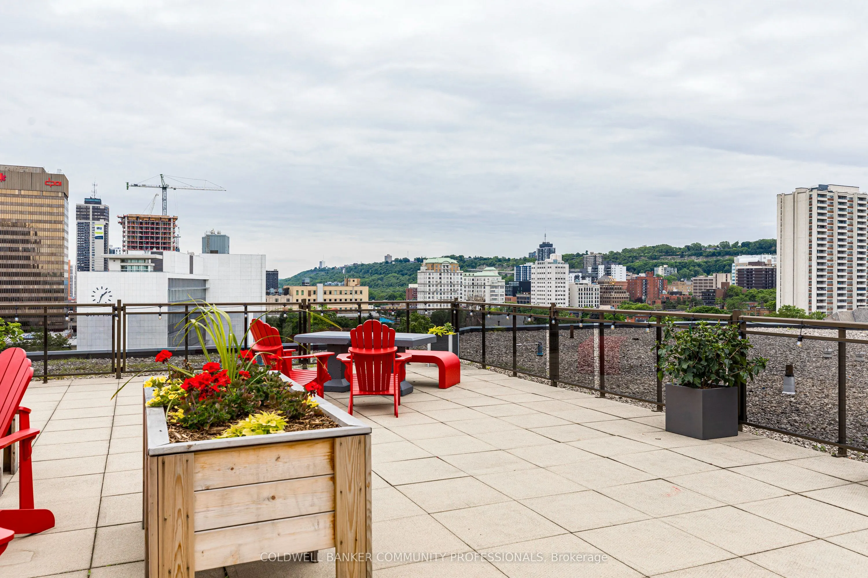 66 Bay Street S #410