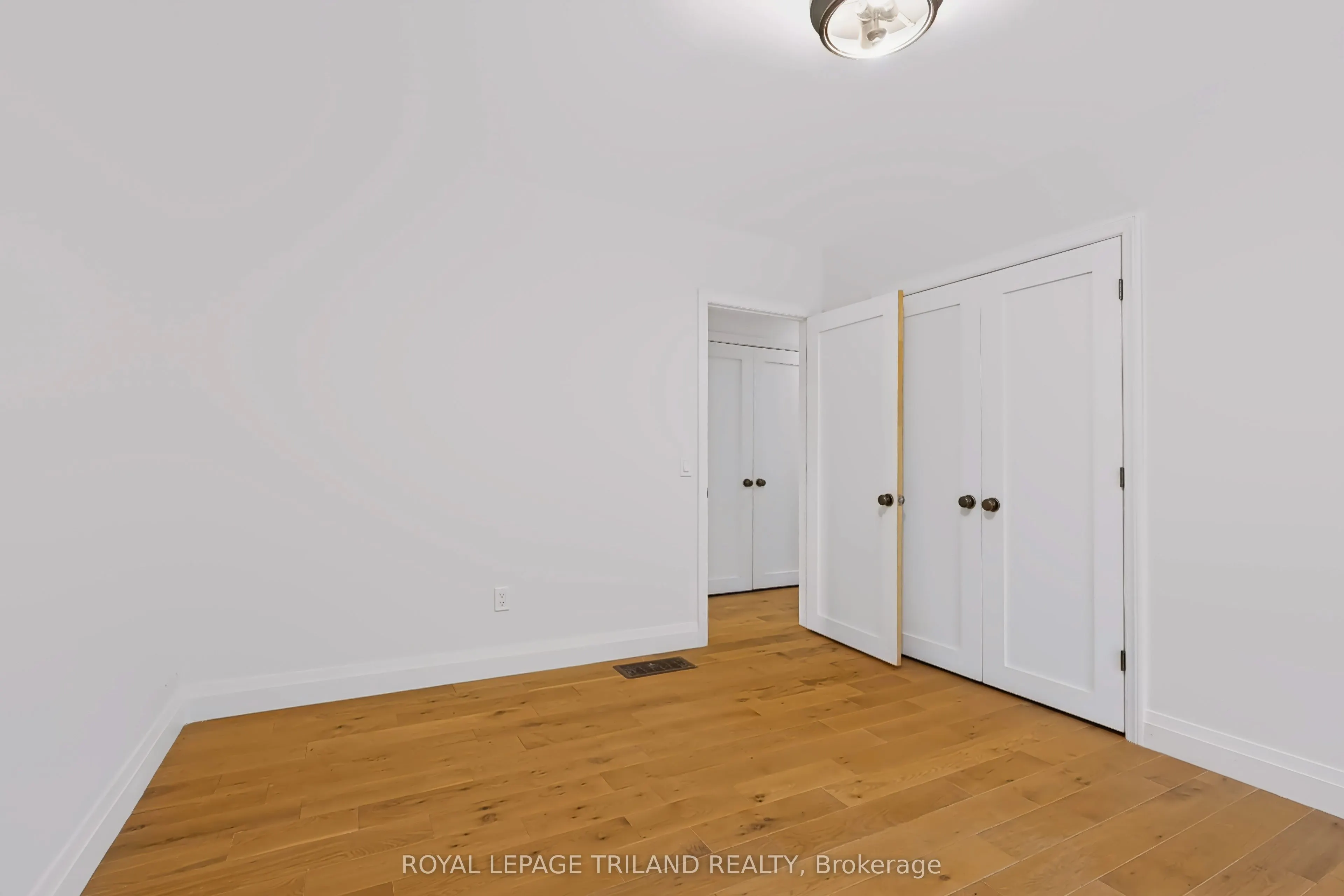 467 Commissioners Road E