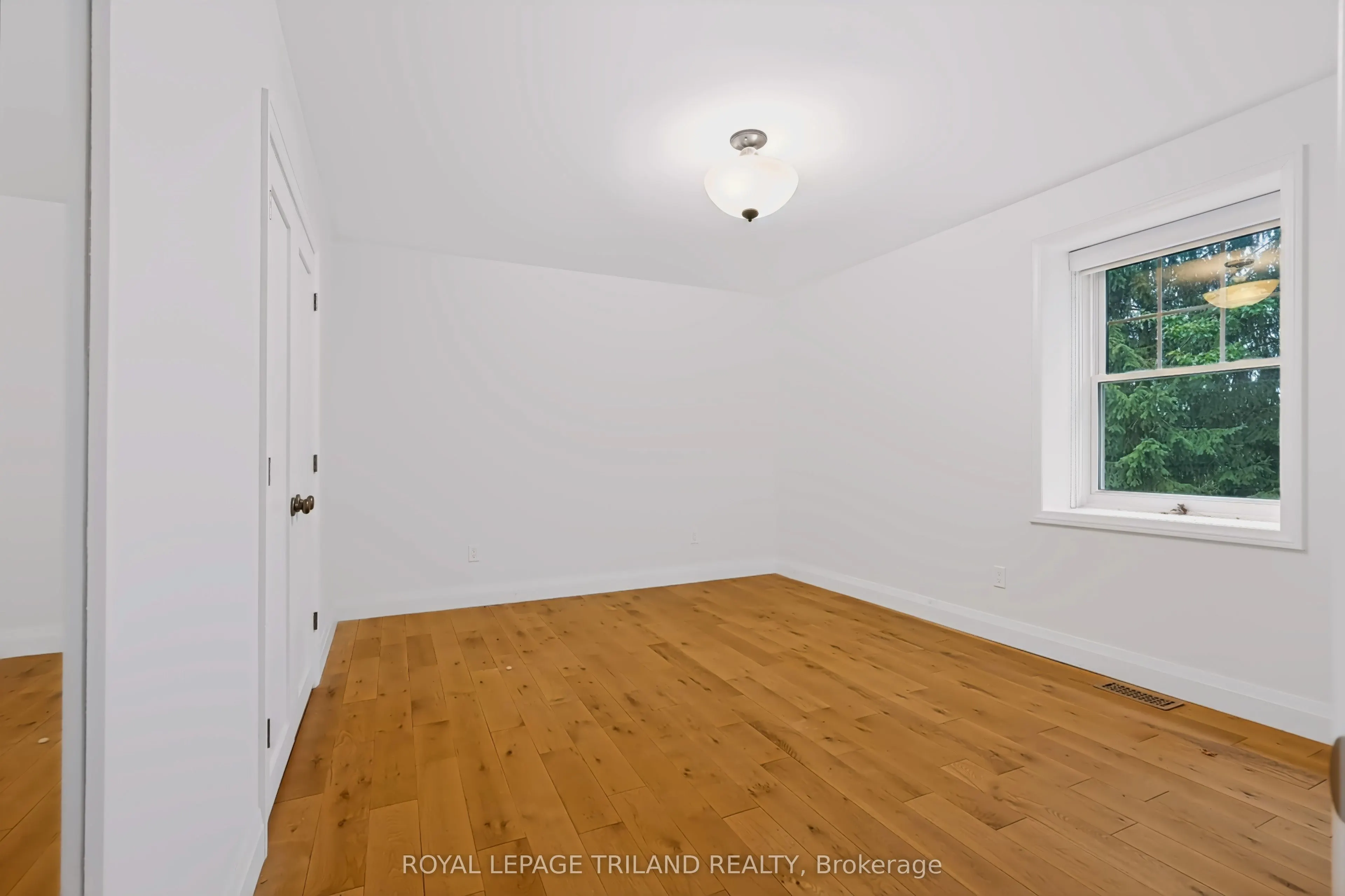 467 Commissioners Road E