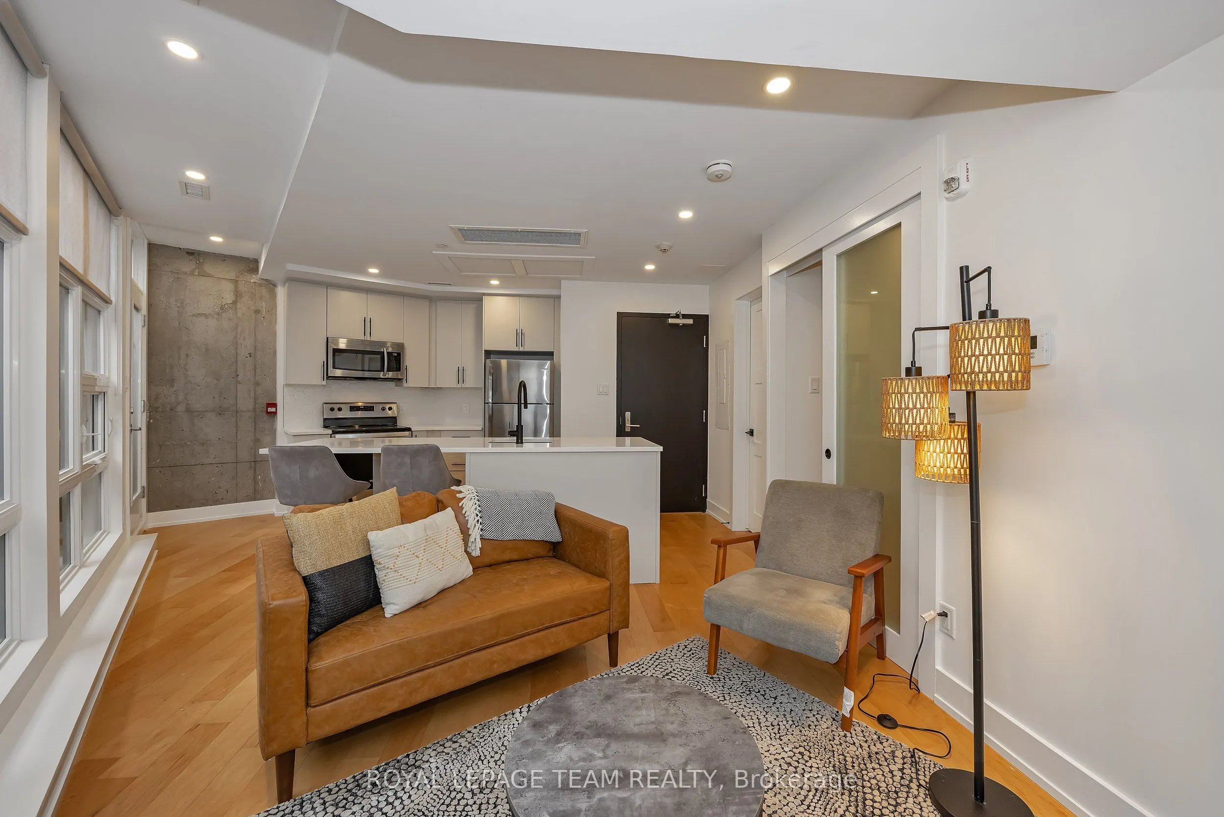 101 Pinhey Street #B01