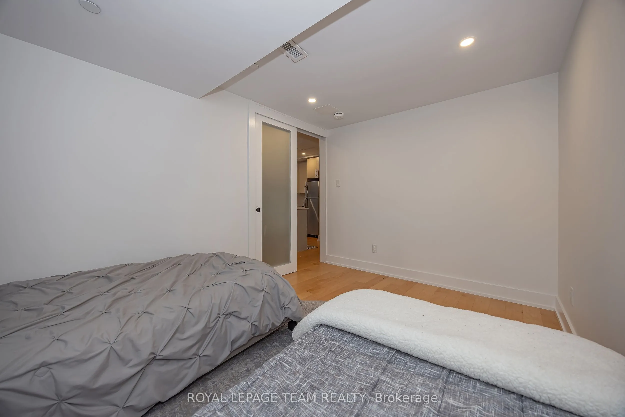 101 Pinhey Street #B01