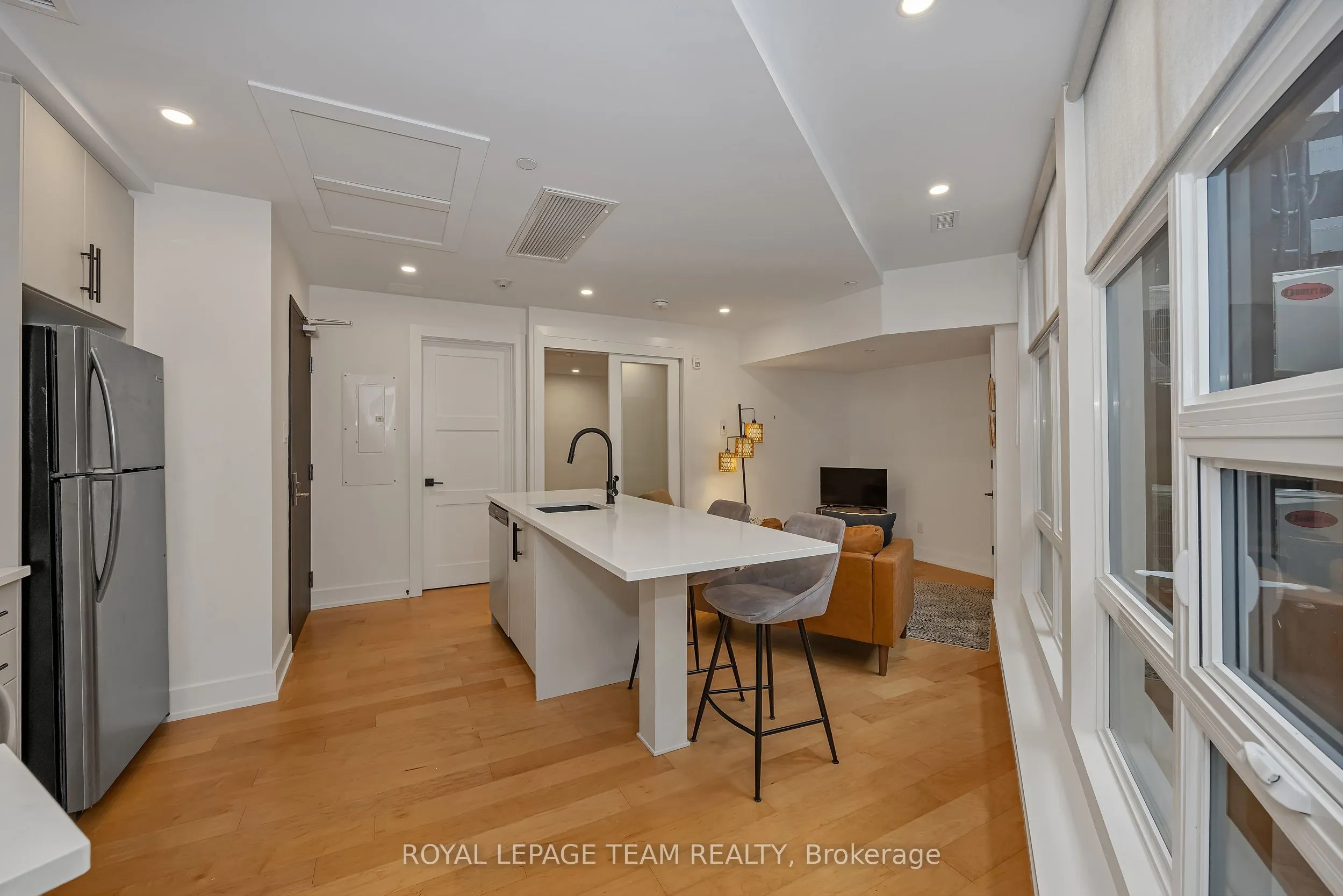 101 Pinhey Street #B01