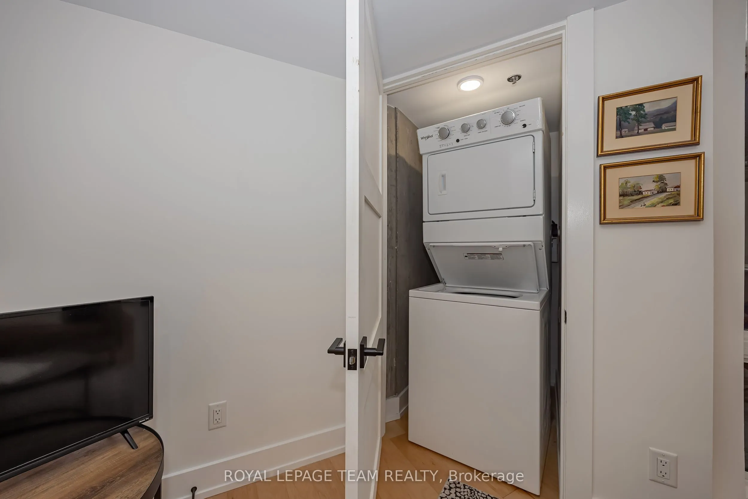 101 Pinhey Street #B01