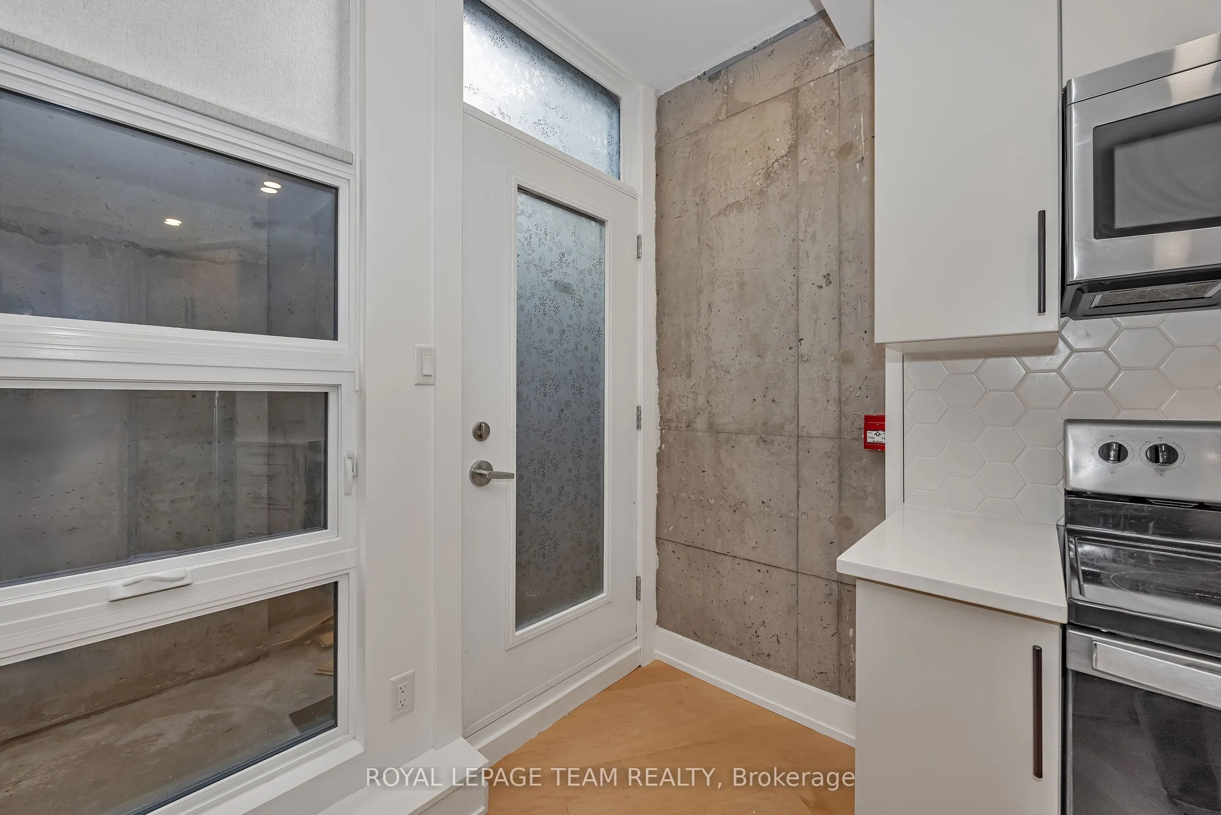 101 Pinhey Street #B01
