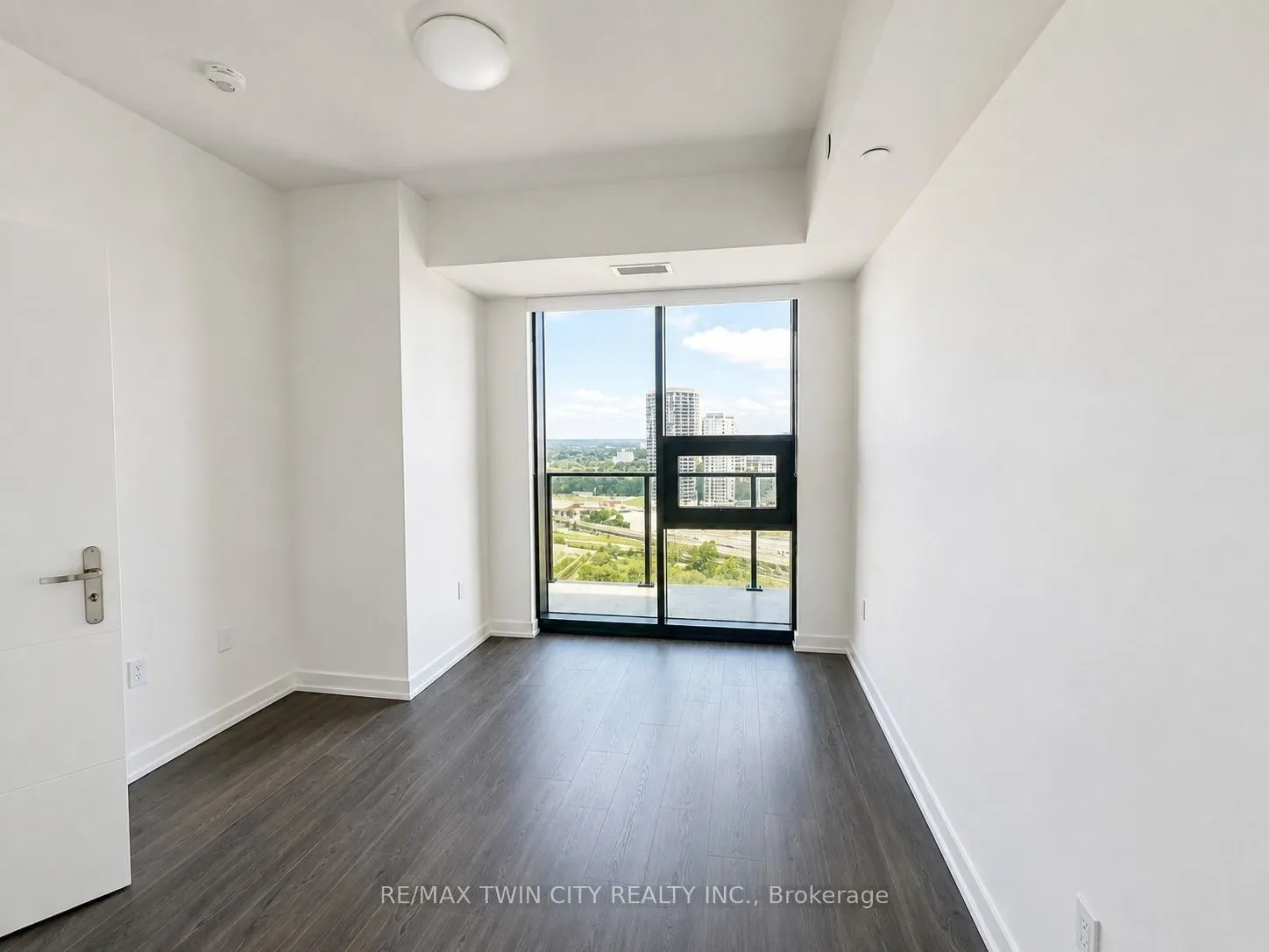 30 Francis Street S #3311