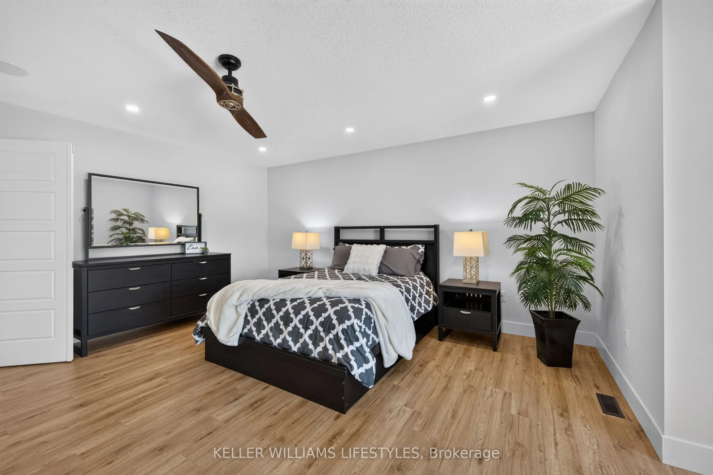 1699 Chelton Court