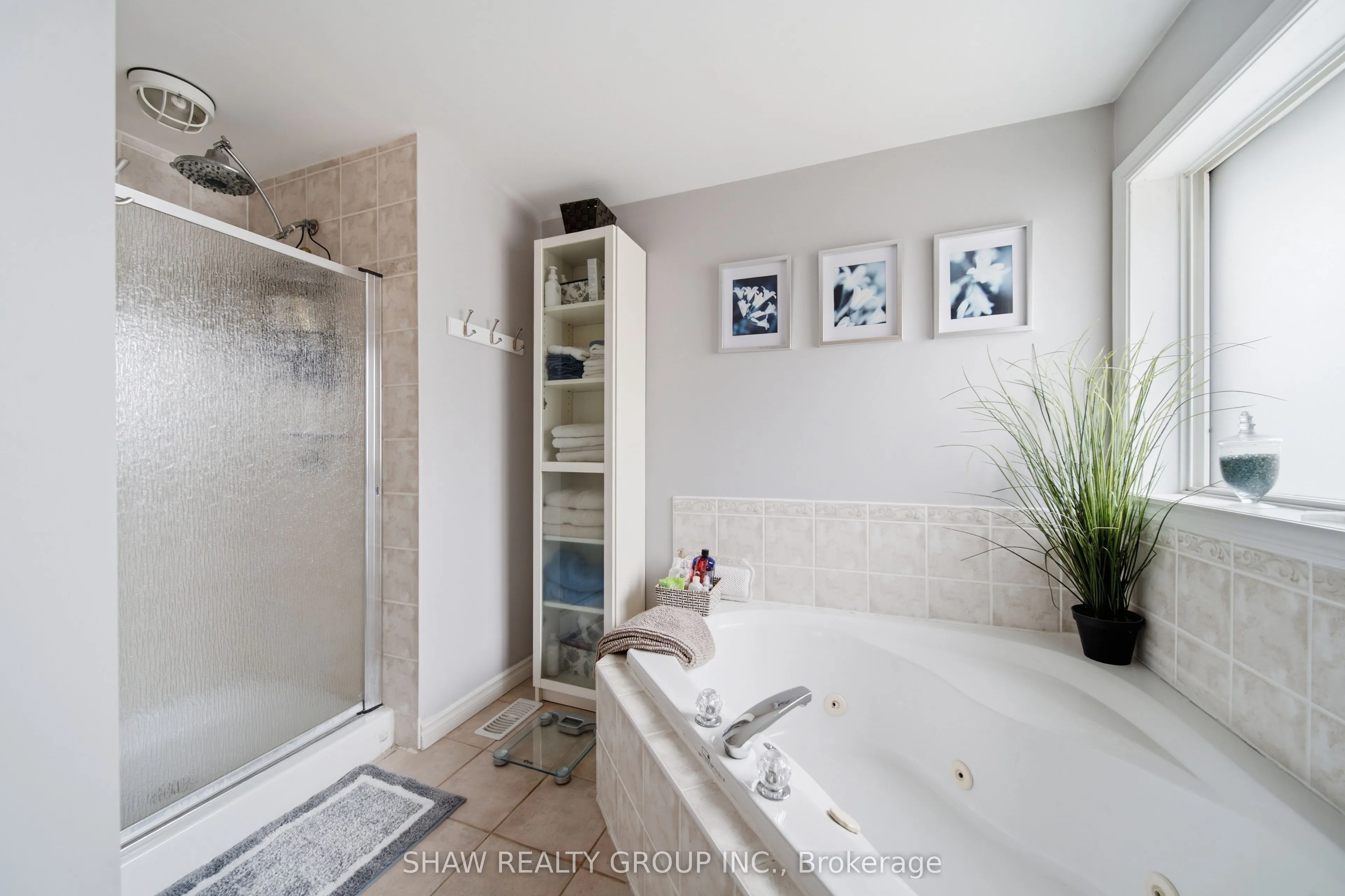 79 Beaverbrook Crescent