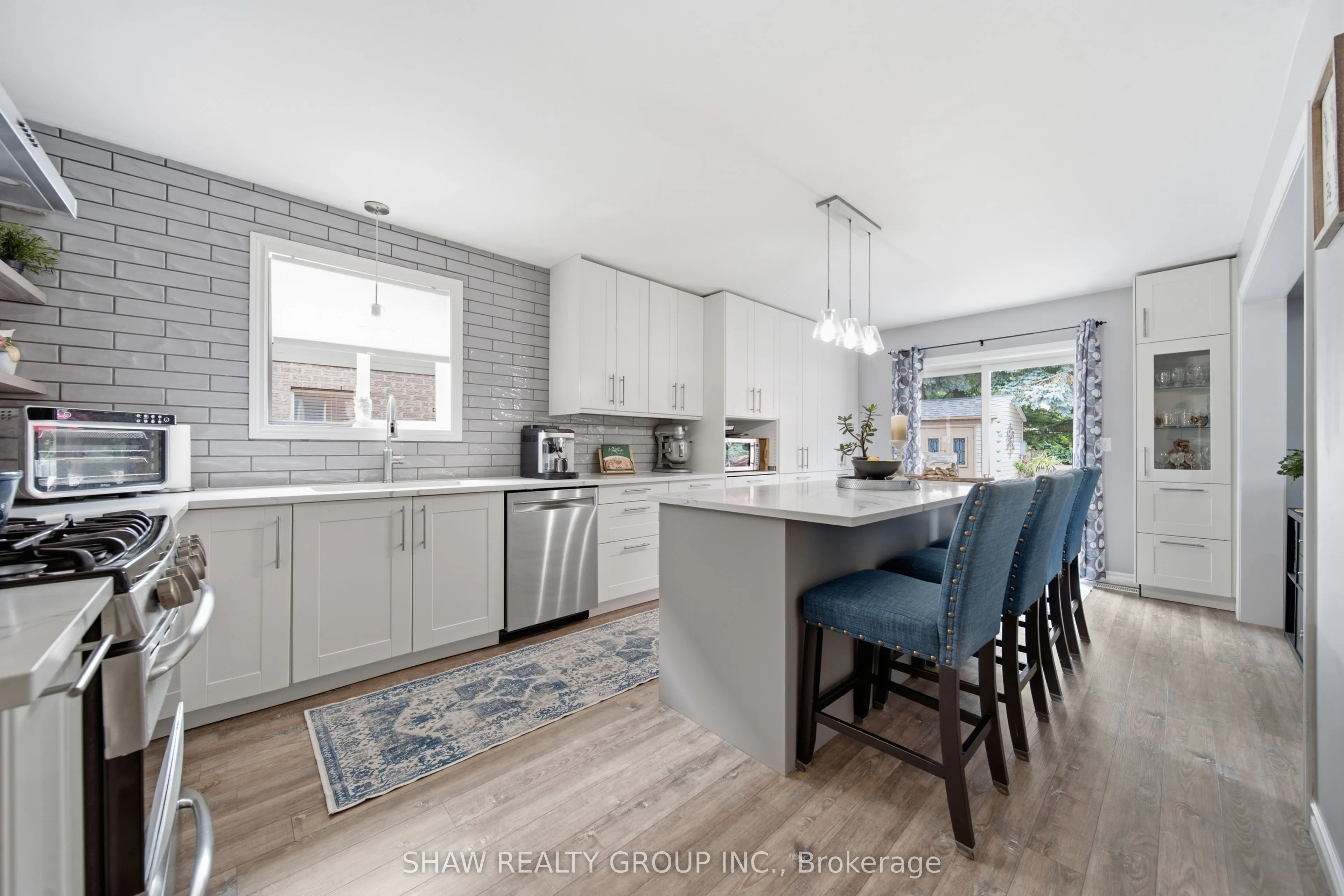 79 Beaverbrook Crescent