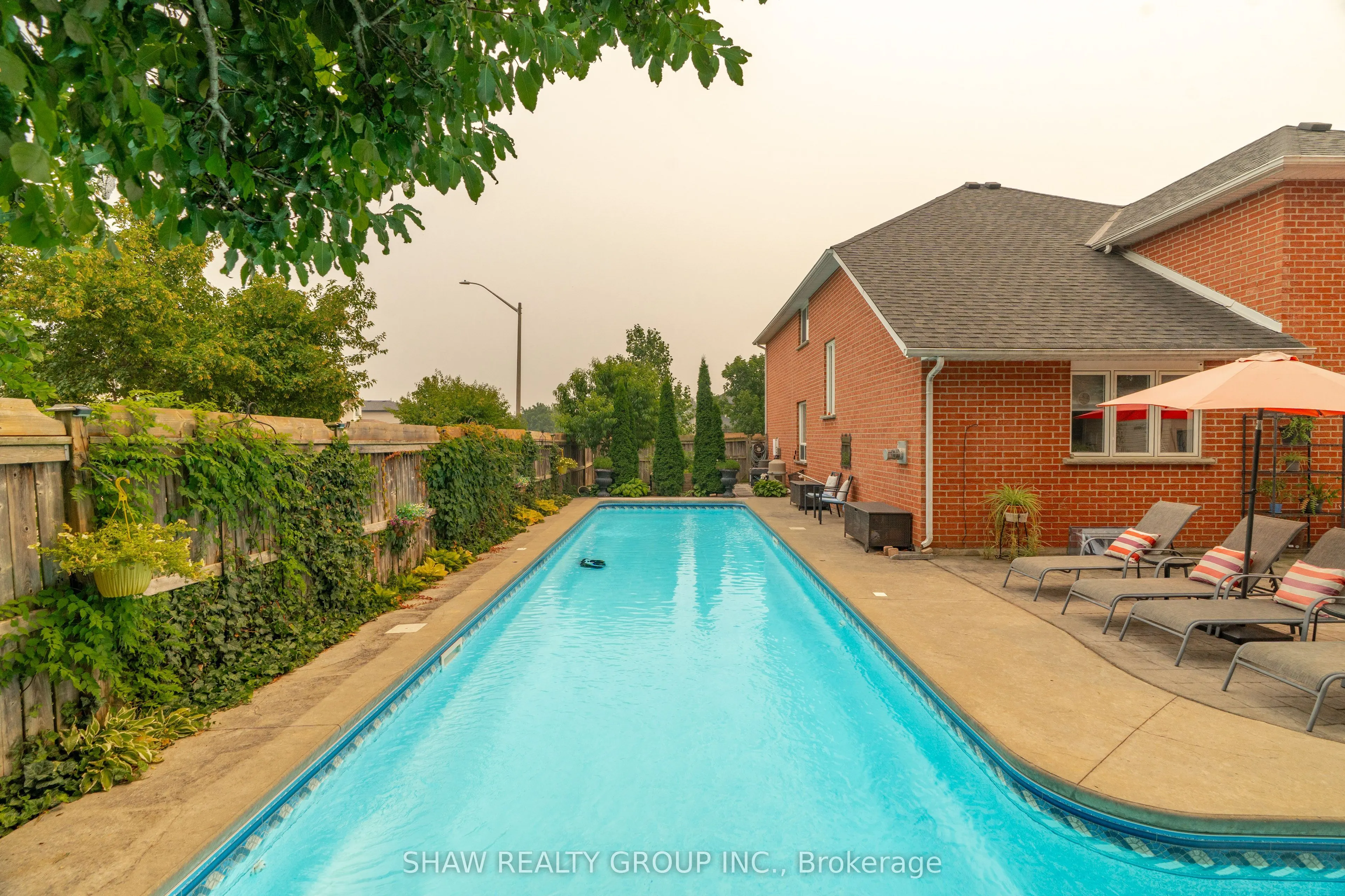 79 Beaverbrook Crescent