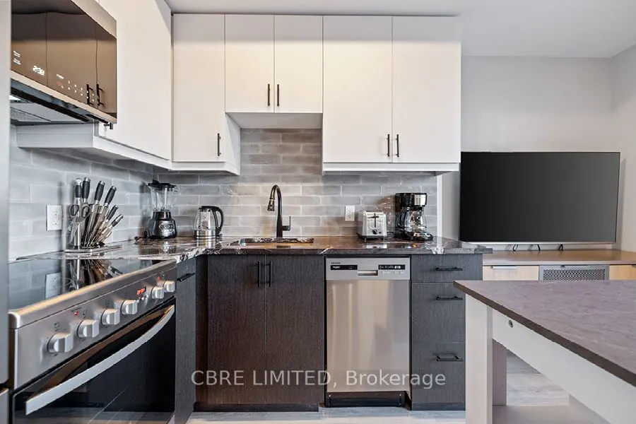 84-96 Hinton Avenue