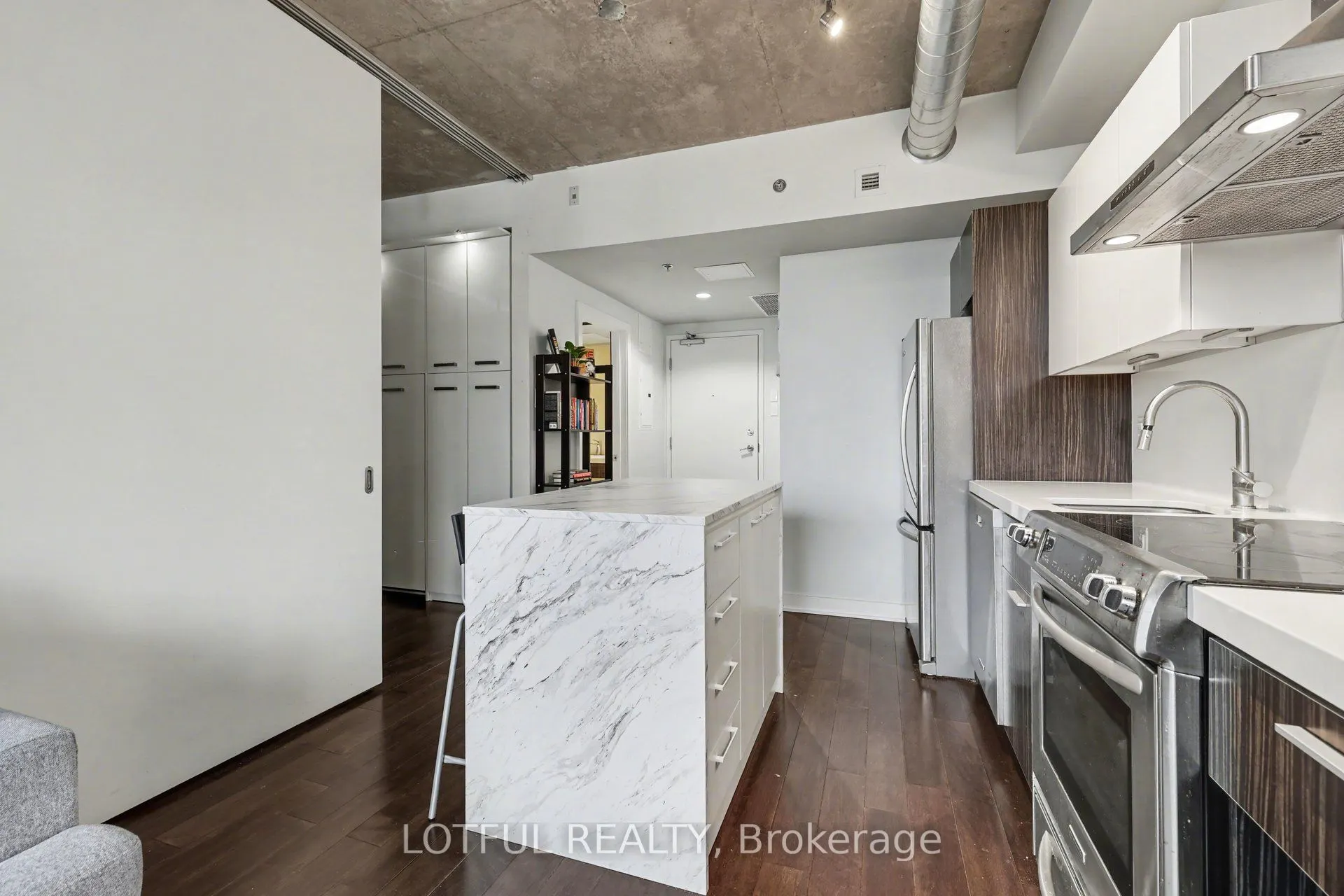 340 Mcleod Street #544