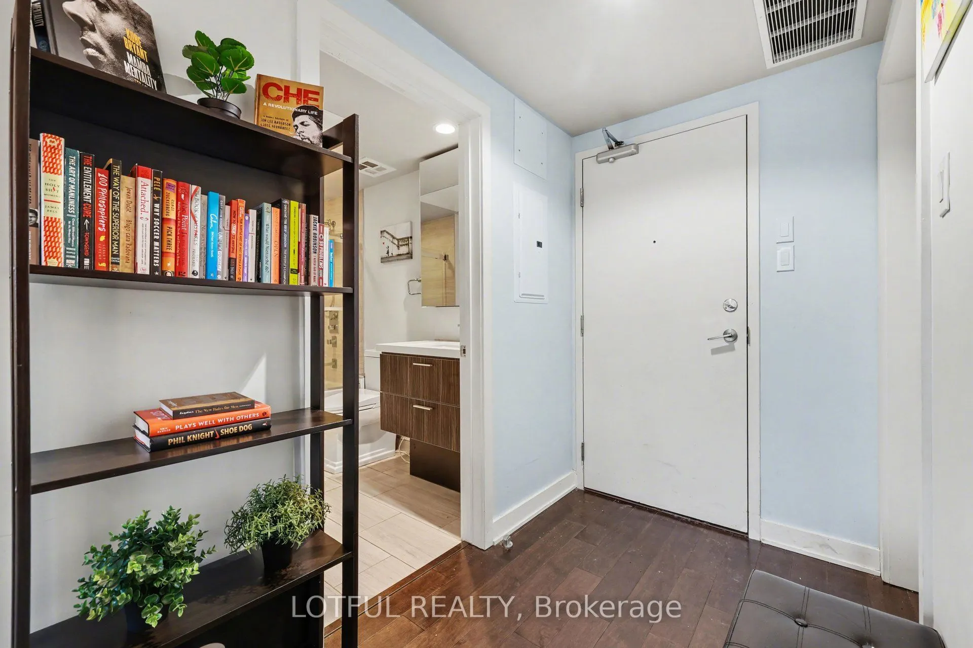 340 Mcleod Street #544