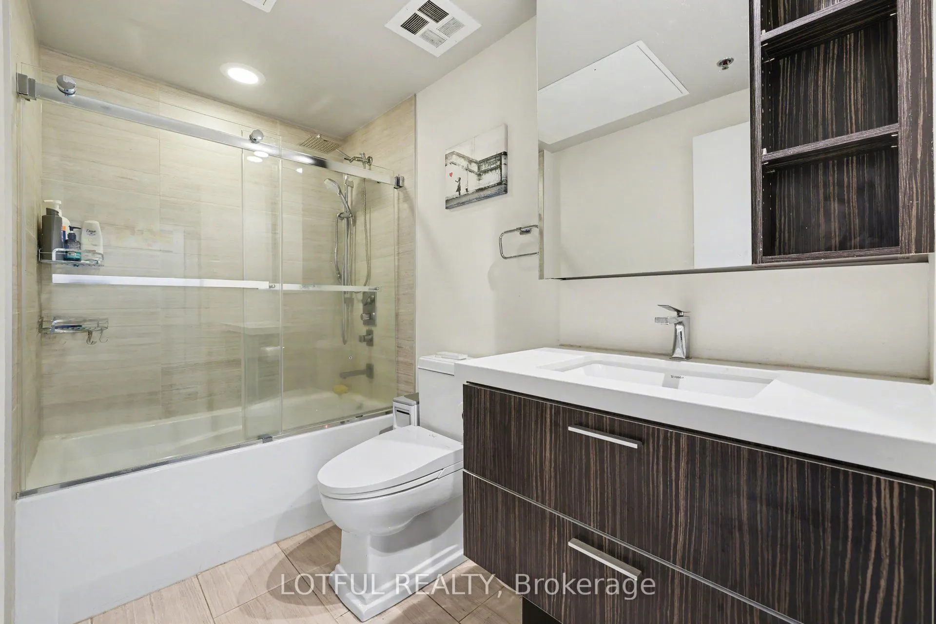 340 Mcleod Street #544