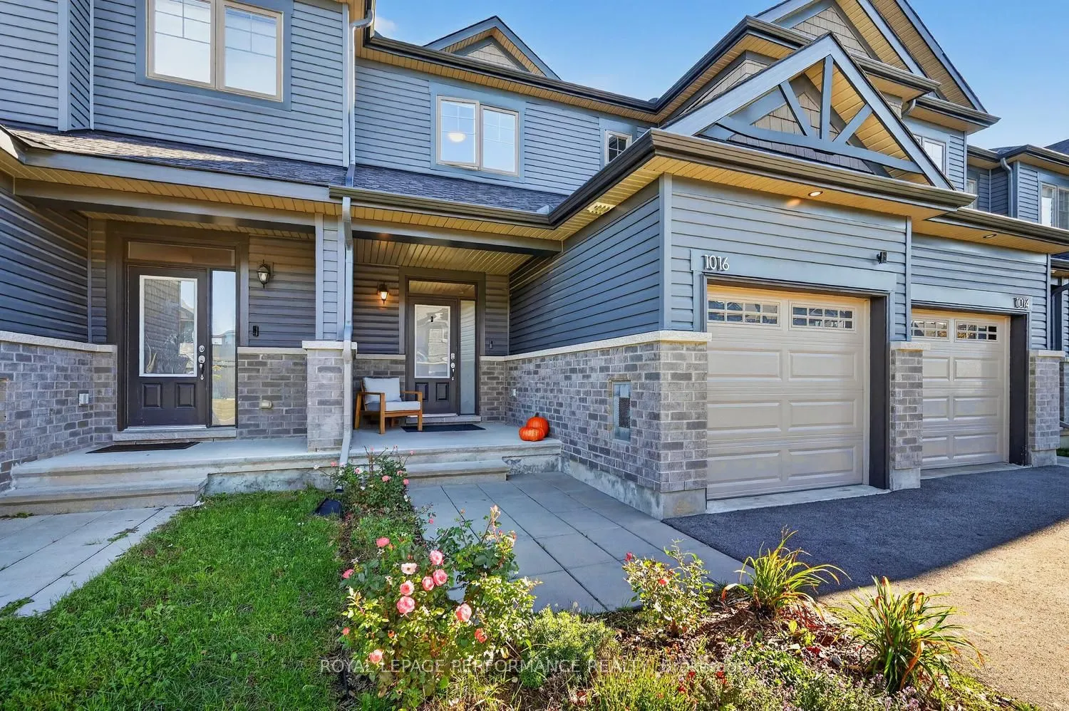 1016 Kijik Crescent
