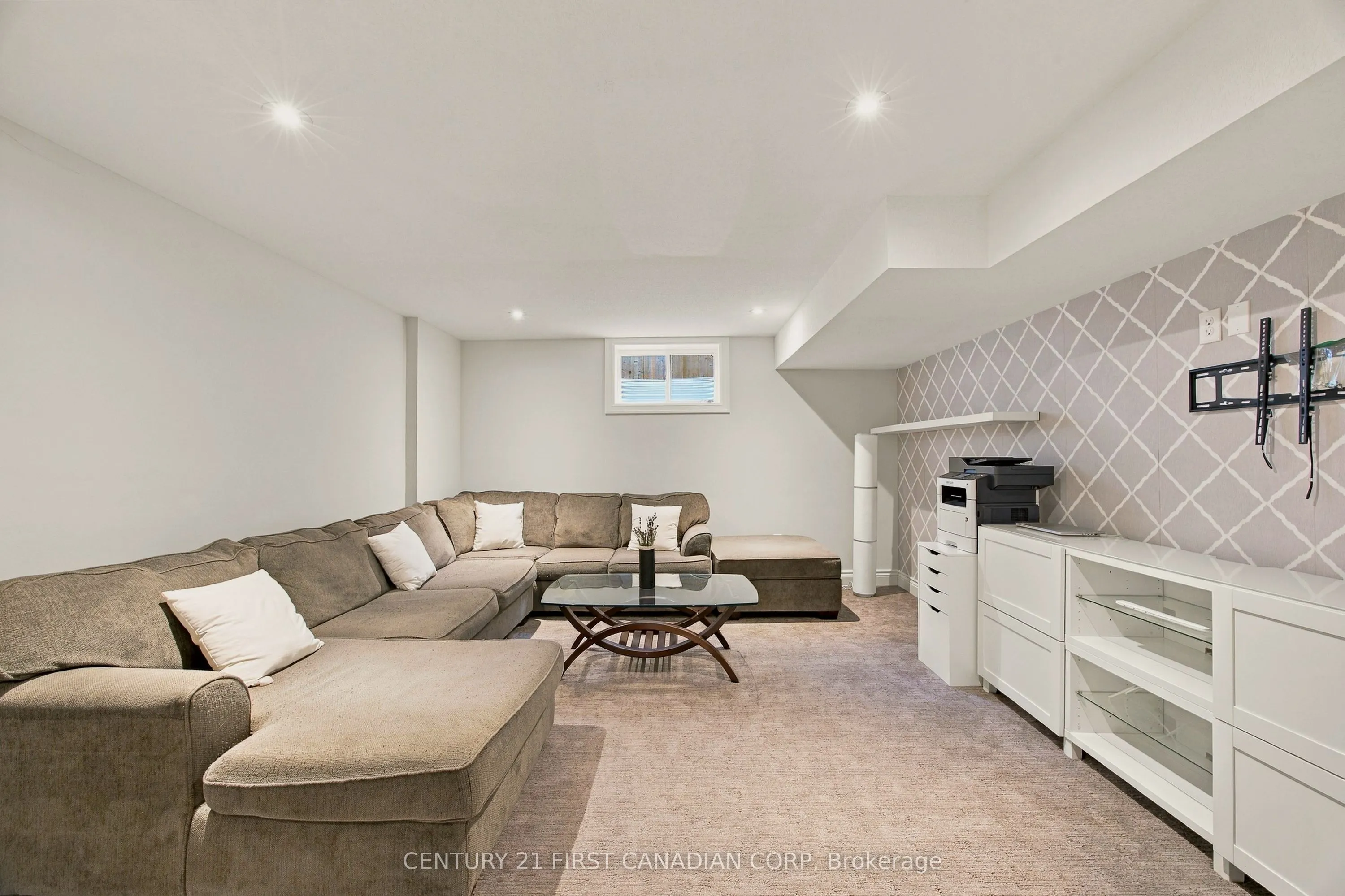 1935 Canvas Way